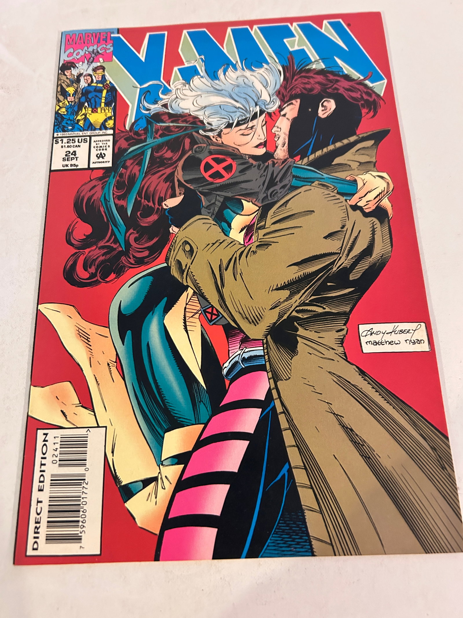 Vintage Comic Book X-Men # 24: Vintage Comic Book X-Men # 24 Please view all photos as they are part of the description and condition of this Item, Feel free to contact me with questions or picture requests! Used Item AS IS