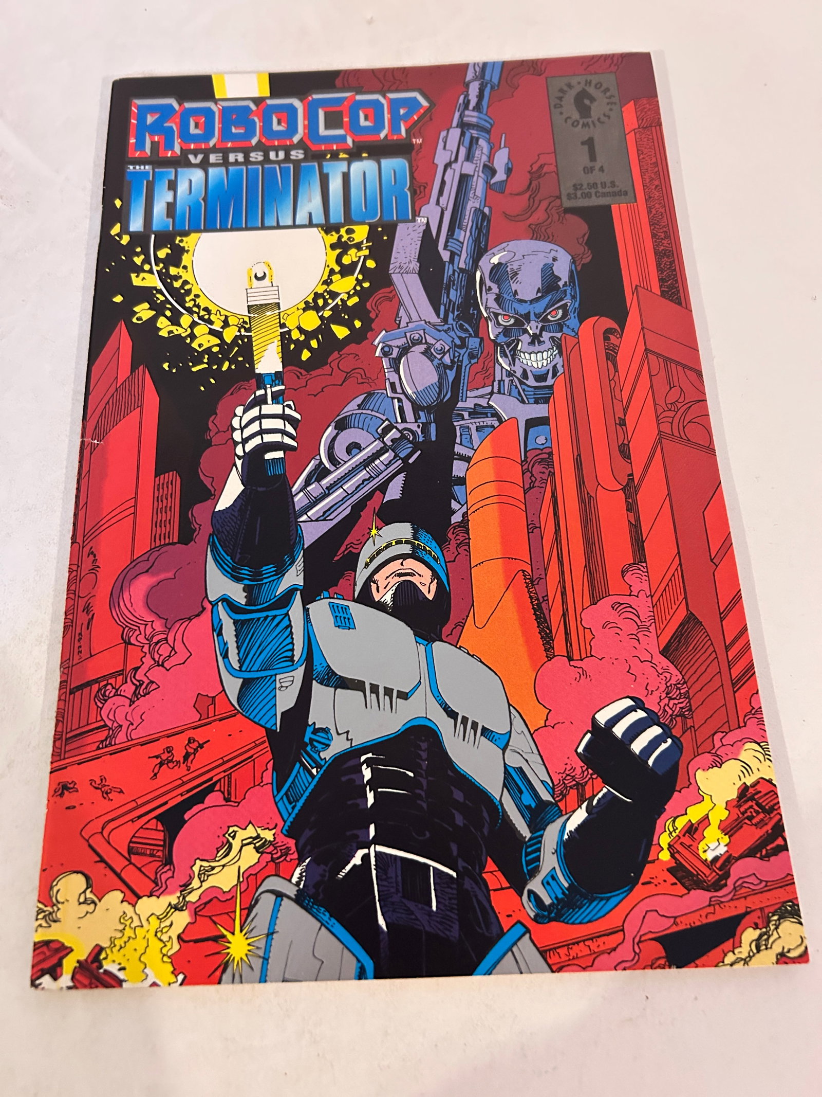 Vintage Comic Book Robocop vs the Terminator # 1 (1 of 2)