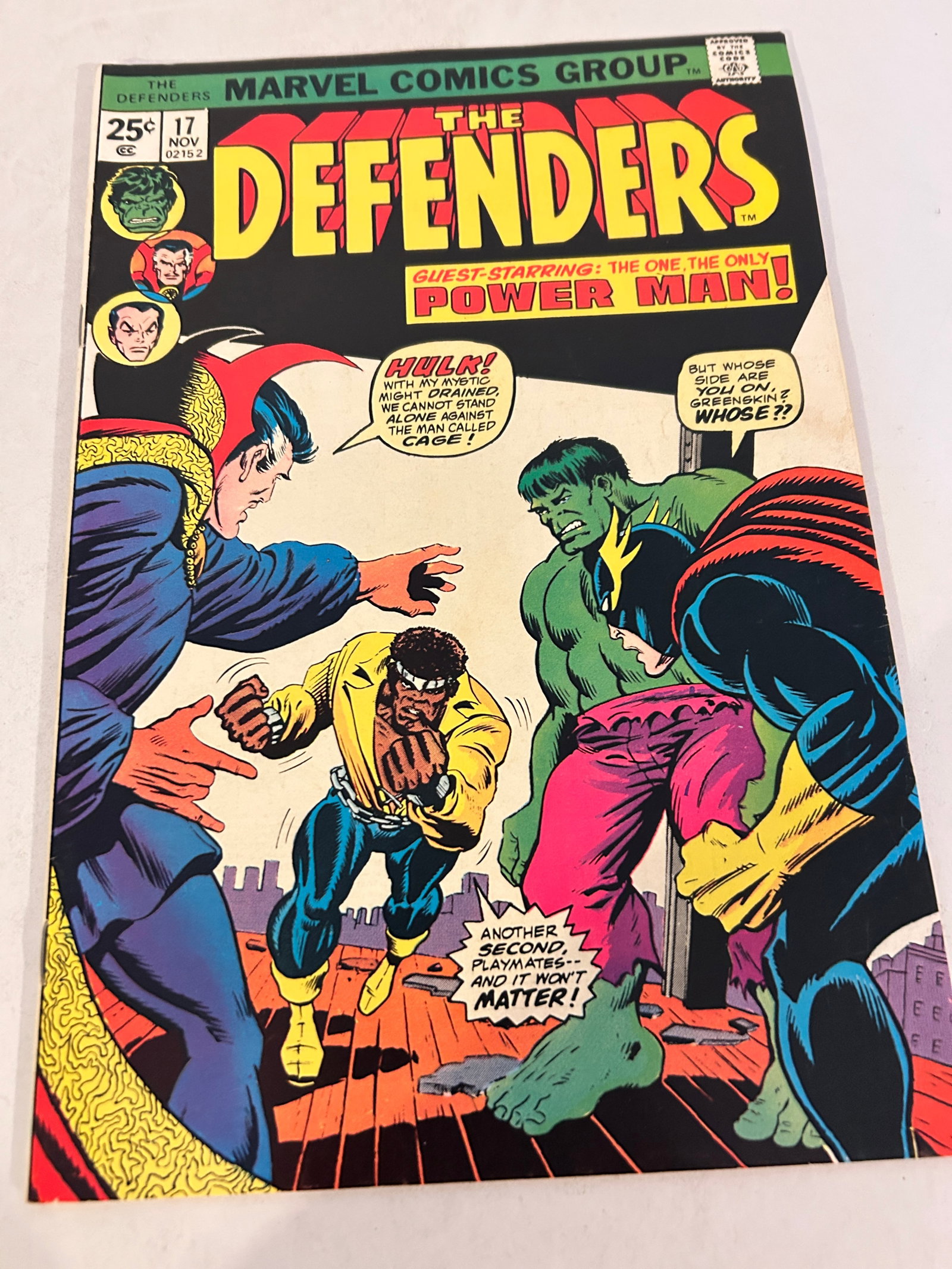 Vintage Comic Book The Defenders # 17: Vintage Comic Book The Defenders # 17 Please view all photos as they are part of the description and condition of this Item, Feel free to contact me with questions or picture requests! Used Item AS IS
