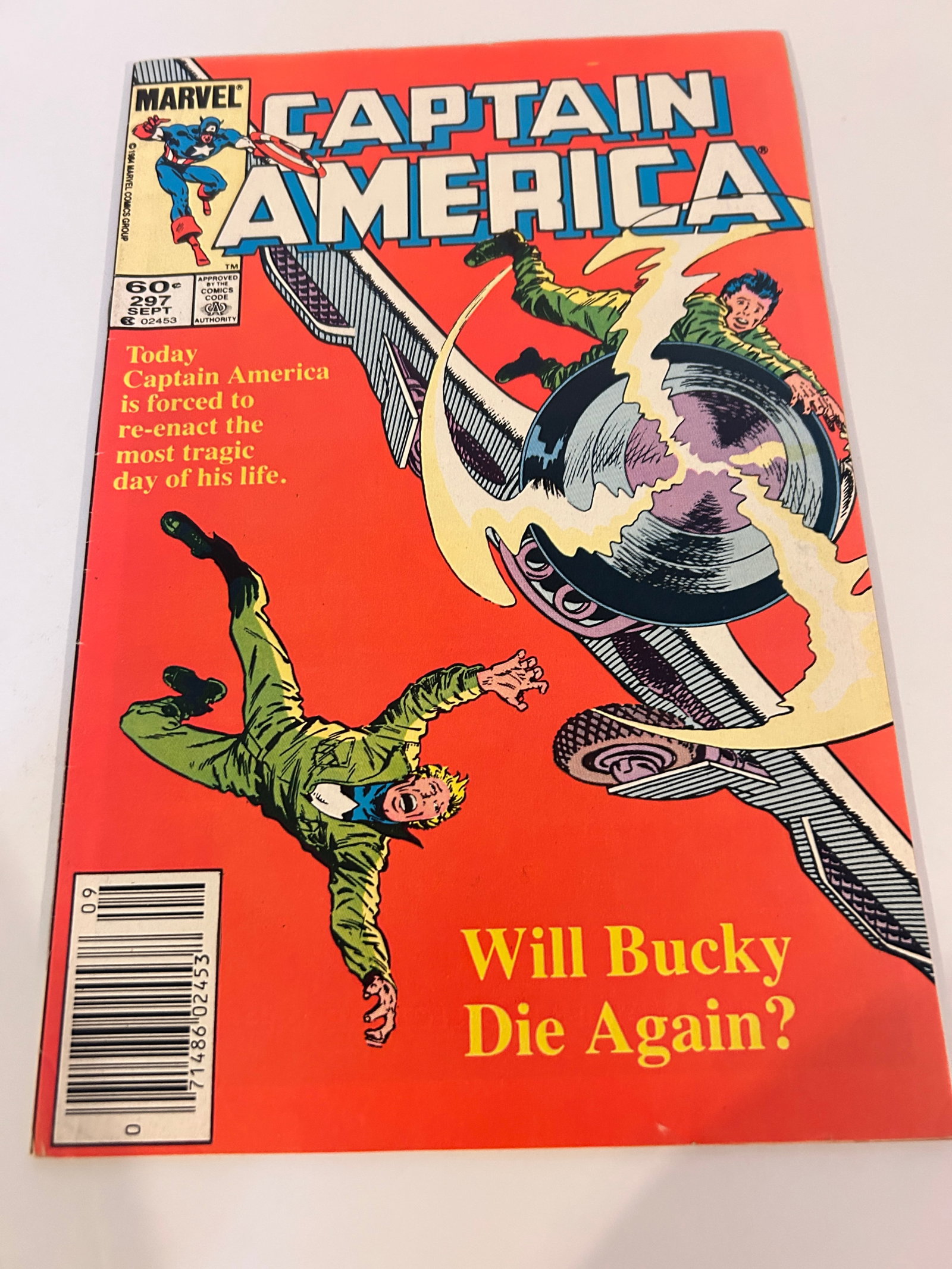 Vintage Comic Book Camptain America # 297: Vintage Comic Book Camptain America # 297 Please view all photos as they are part of the description and condition of this Item, Feel free to contact me with questions or picture requests! Used Item A