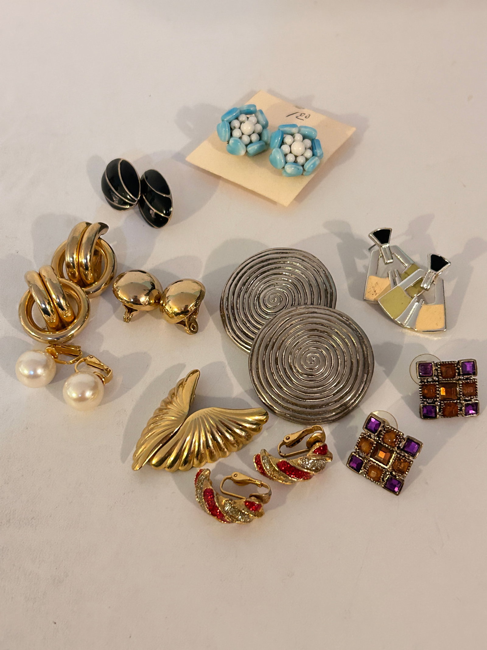 Vintage Lot of 10 Earrings (1 of 3)