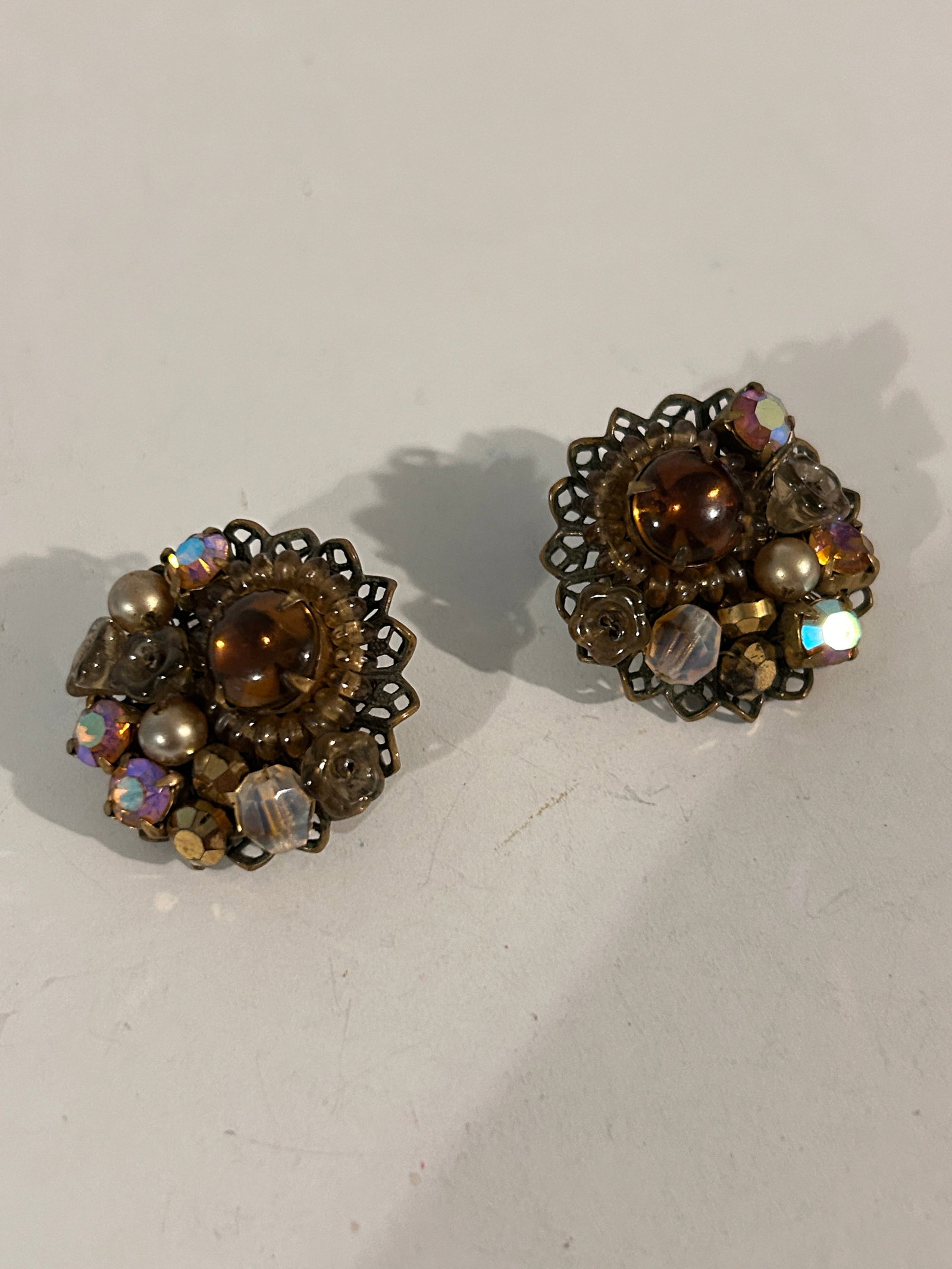 Vtg 40s/50s Miriam Haskell Faux Pearl filigree Earrings Unsigned (1 of 5)