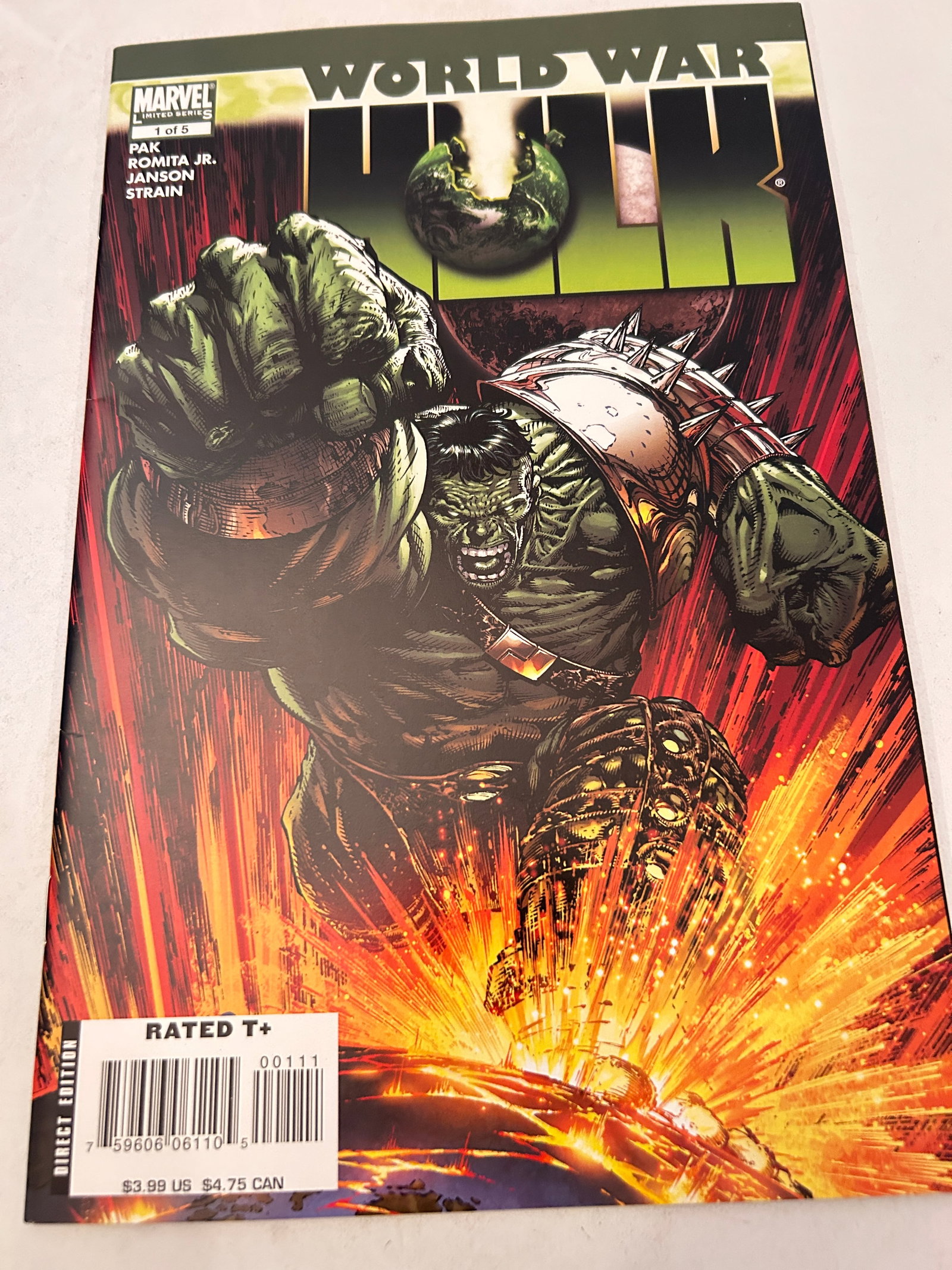 Vintage Comic Book World War Hulk # 1 (1 of 2)