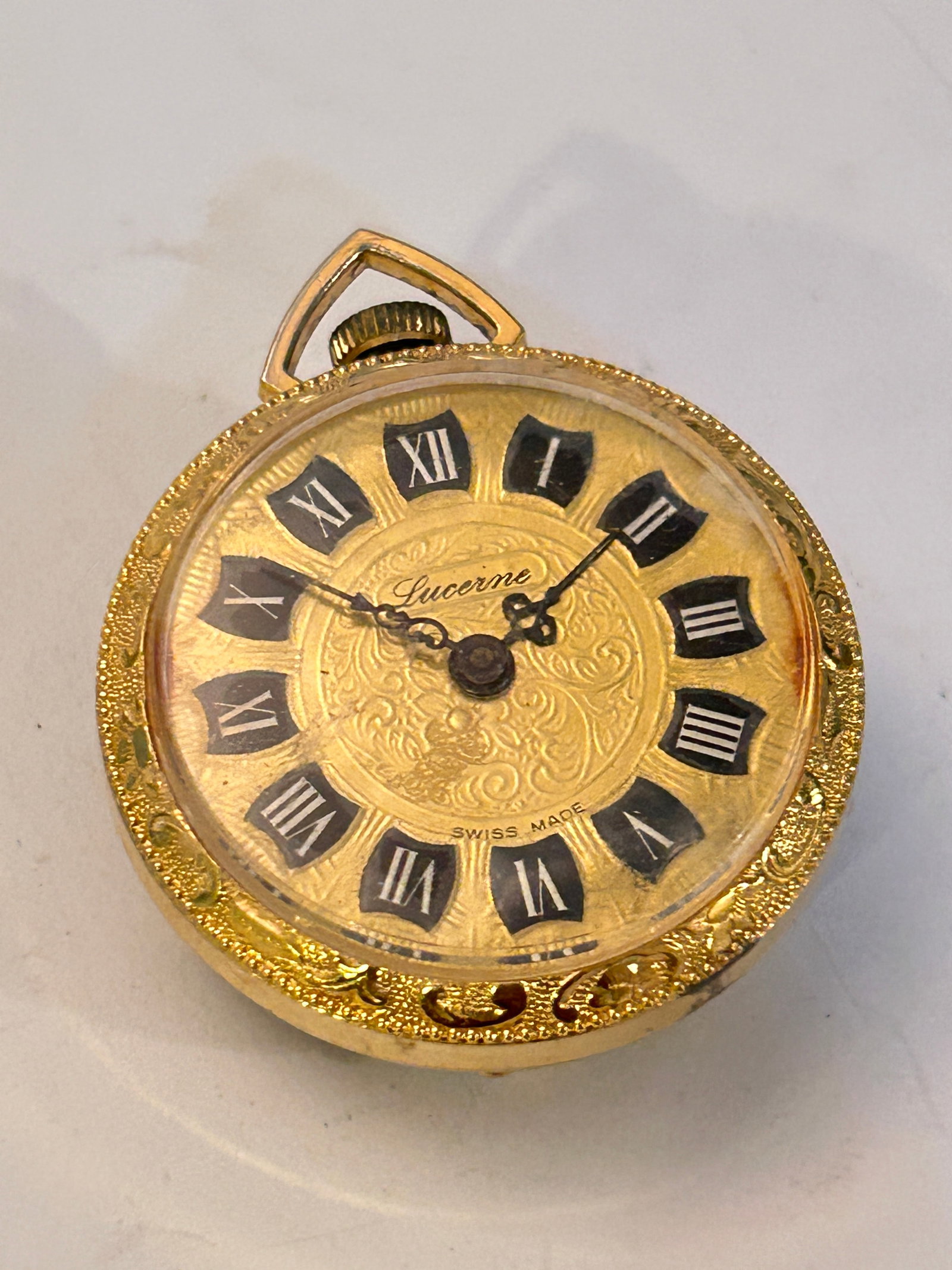 Vintage Lucerne Mech Working Watch Pendant missing 3 beads on back: Vintage Lucerne Mech Working Watch Pendant missing 3 beads on back Please view all photos as they are part of the description and condition of this Item, Feel free to contact me with questions or pict