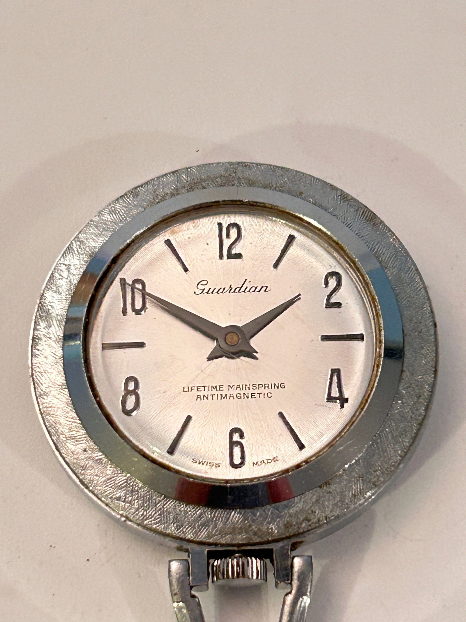 Vintage Guardian Mech Working Watch Pendant: Vintage Guardian Mech Working Watch Pendant Please view all photos as they are part of the description and condition of this Item, Feel free to contact me with questions or picture requests! Used Item