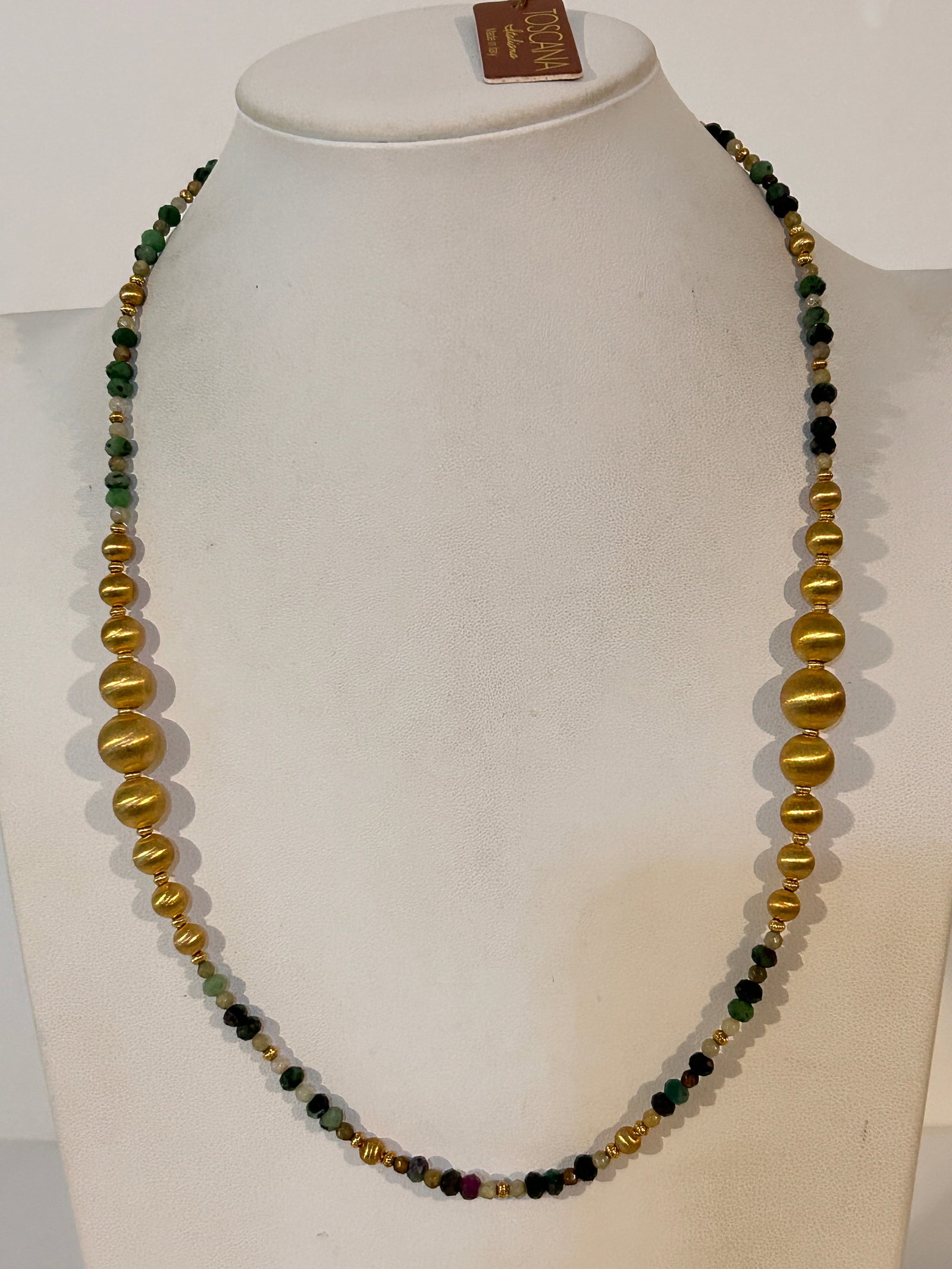Toscana Goldtone Bead Necklace 22": Toscana Goldtone Bead Necklace 22" Please view all photos as they are part of the description and condition of this Item, Feel free to contact me with questions or picture requests! Used Item AS IS