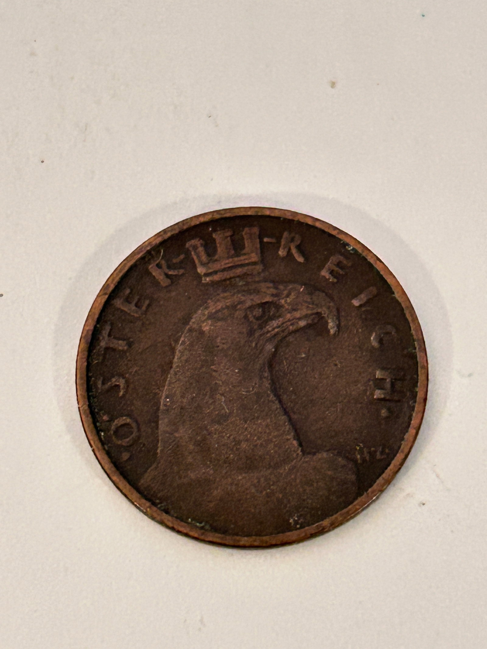 1925 Austria 1 Groschen Coin: 1925 Austria 1 Groschen Coin Please view all photos as they are part of the description and condition of this Item, Feel free to contact me with questions or picture requests! Used Item AS IS