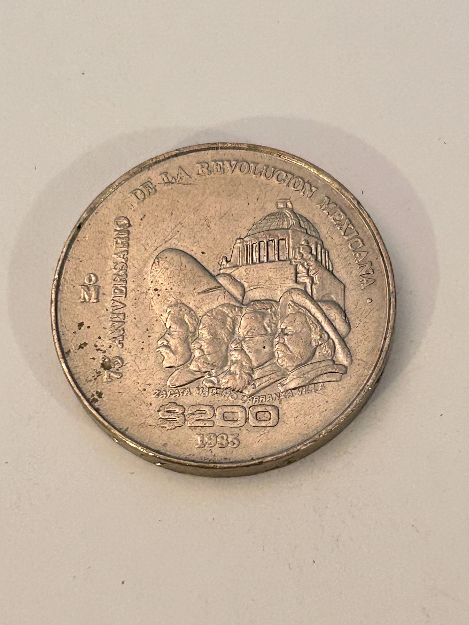 1985 Mexico 200 Pesos Coin: 1985 Mexico 200 Pesos Coin Please view all photos as they are part of the description and condition of this Item, Feel free to contact me with questions or picture requests! Used Item AS IS