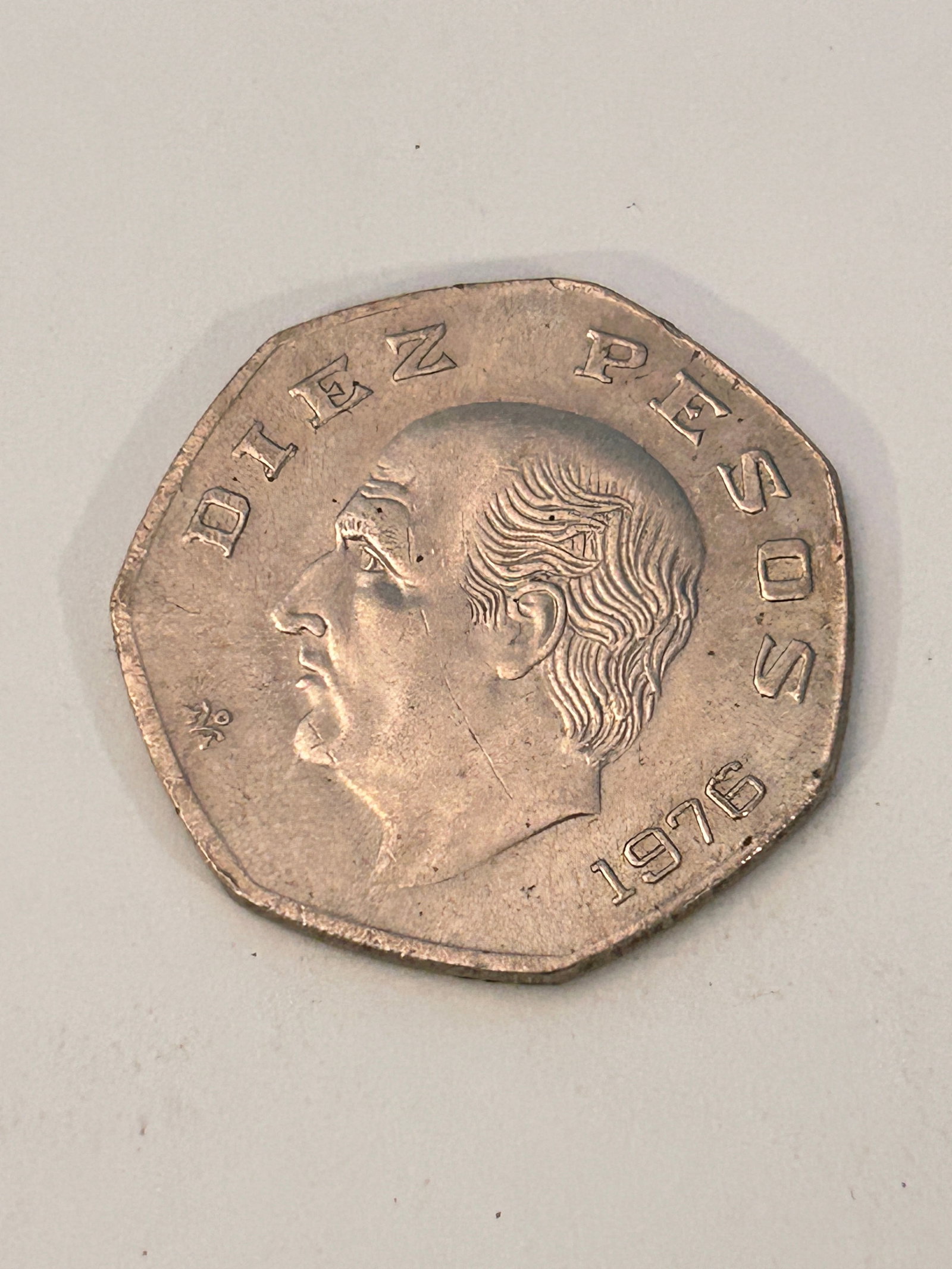 1976 Mexico 10 Pesos Coin: 1976 Mexico 10 Pesos Coin Please view all photos as they are part of the description and condition of this Item, Feel free to contact me with questions or picture requests! Used Item AS IS