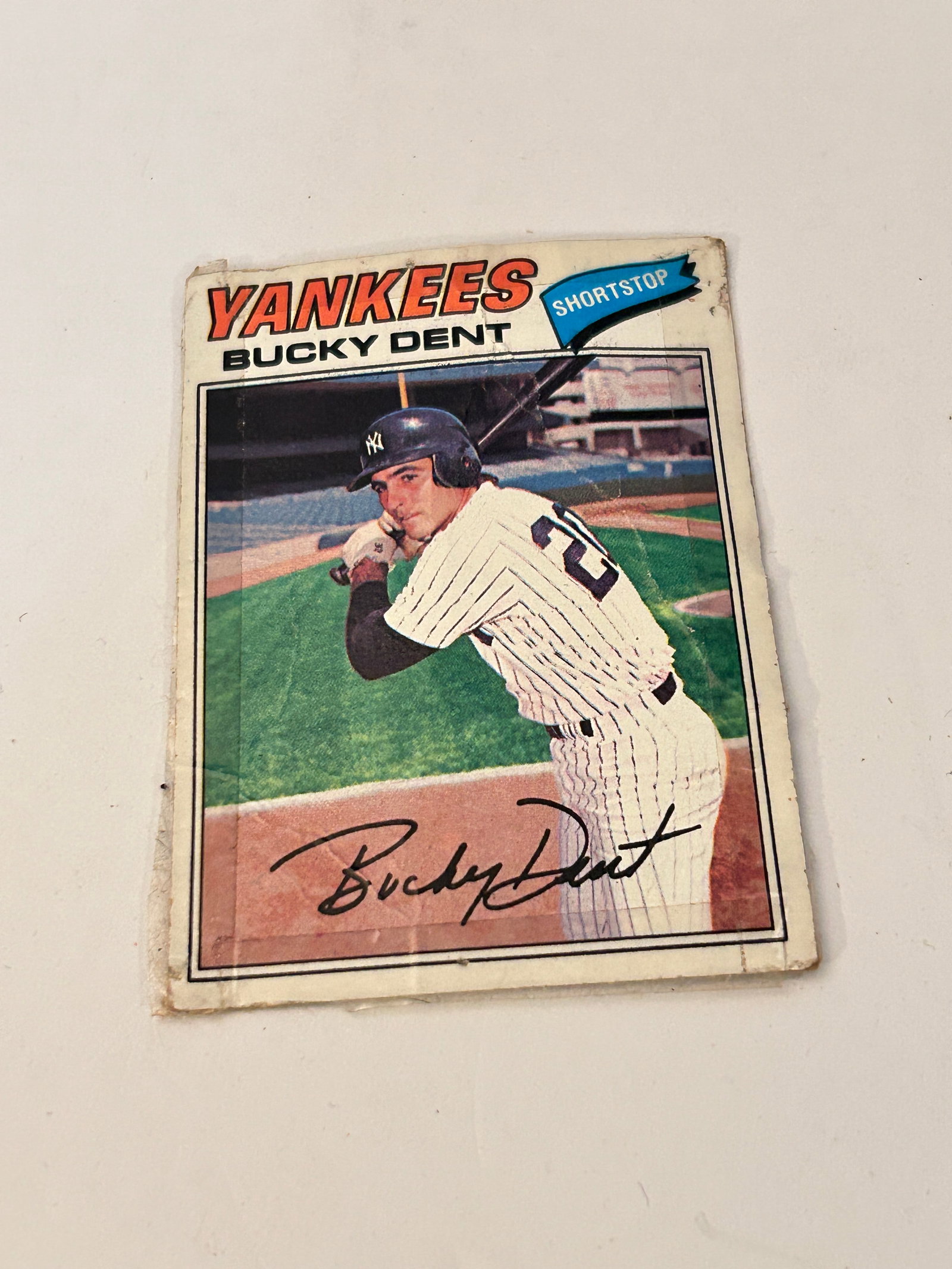Vintage Bucky Dent Baseball Card: Vintage Bucky Dent Baseball Card Please view all photos as they are part of the description and condition of this Item, Feel free to contact me with questions or picture requests! Used Item AS IS