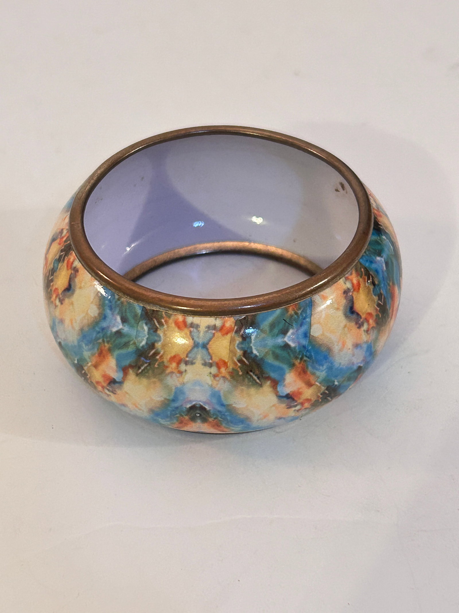 Nice Colorful Metal Bangle Bracelet Beveled White Inside Gold Tone Edging 8": Nice Colorful Metal Bangle Bracelet Beveled White Inside Gold Tone Edging 8" Please view all photos as they are part of the description and condition of this Item, Feel free to contact me with questio
