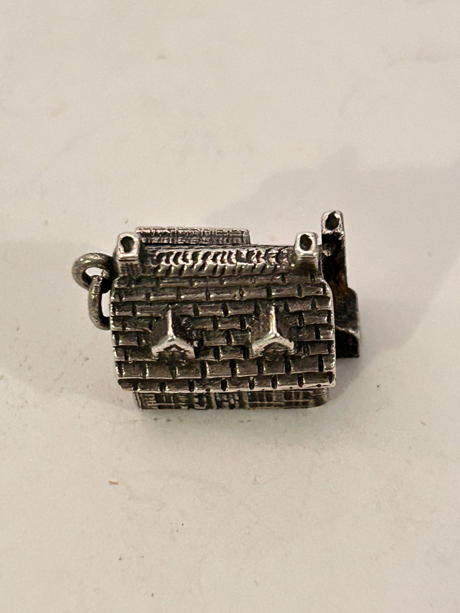 Vintage Sterling Silver Charm: Vintage Sterling Silver Charm Please view all photos as they are part of the description and condition of this Item, Feel free to contact me with questions or picture requests! Used Item AS IS