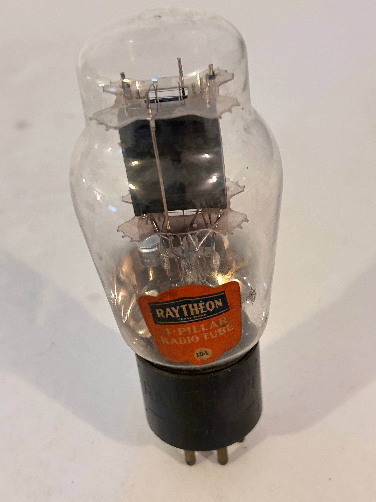 Vintage Raytheon # 47 Vacuum Tube: Vintage Raytheon # 47 Vacuum Tube Please view all photos as they are part of the description and condition of this Item, Feel free to contact me with questions or picture requests! Used Item AS IS