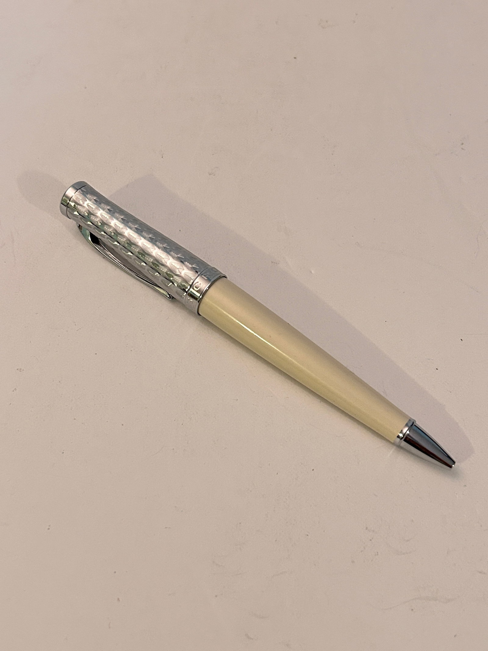 Cross Sauvage Ballpoint Pen - Ivory Python: Cross Sauvage Ballpoint Pen - Ivory Python Please view all photos as they are part of the description and condition of this Item, Feel free to contact me with questions or picture requests! Used Item 