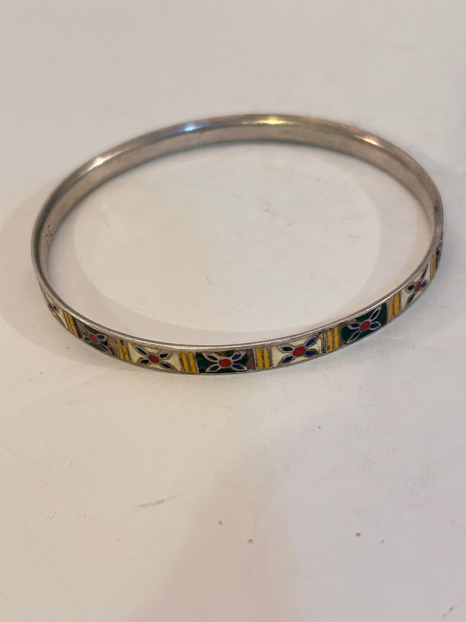 Vintage Sterling Silver Cloisonne signed SS Bracelet Sz 7": Vintage Sterling Silver Cloisonne signed SS Bracelet Sz 7" Please view all photos as they are part of the description and condition of this Item, Feel free to contact me with questions or picture requ