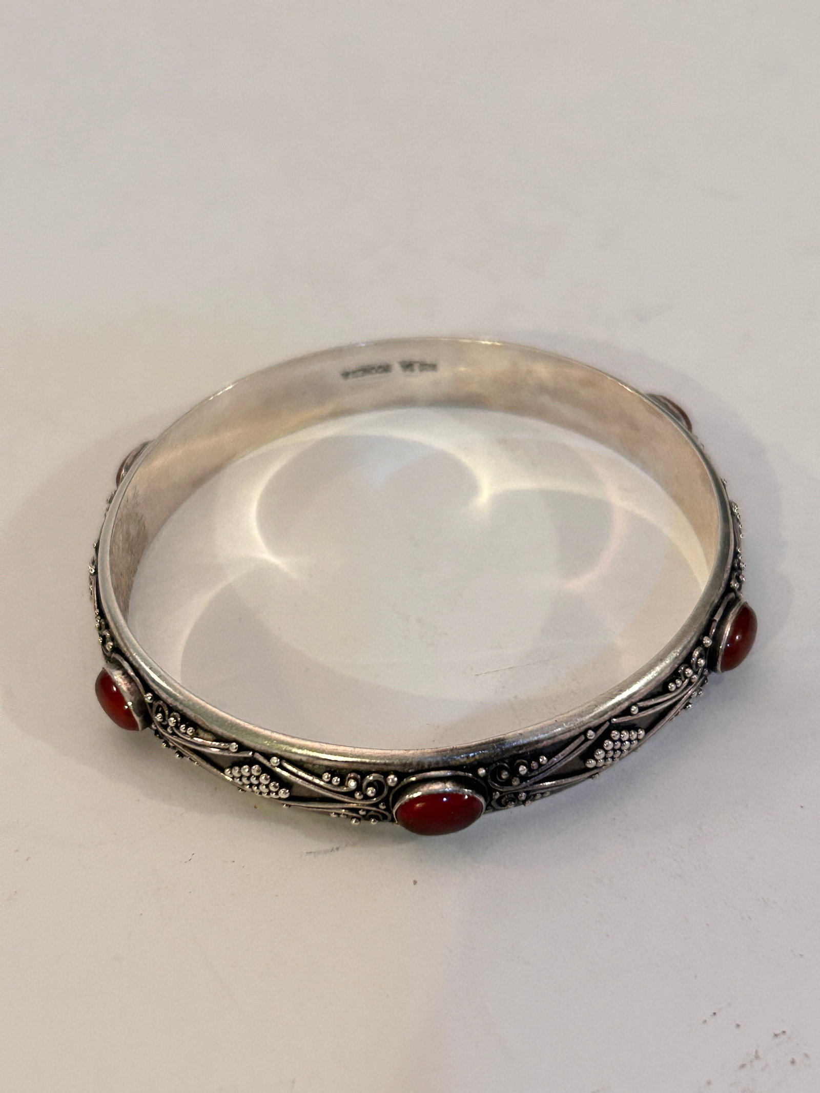 Vintage BA Suarti Bali Sterling Silver Red Carnelian Cuff Bracelet Sz 7.5" 38 grams: Vintage BA Suarti Bali Sterling Silver Red Carnelian Cuff Bracelet Sz 7.5" 38 grams Please view all photos as they are part of the description and condition of this Item, Feel free to contact me with 
