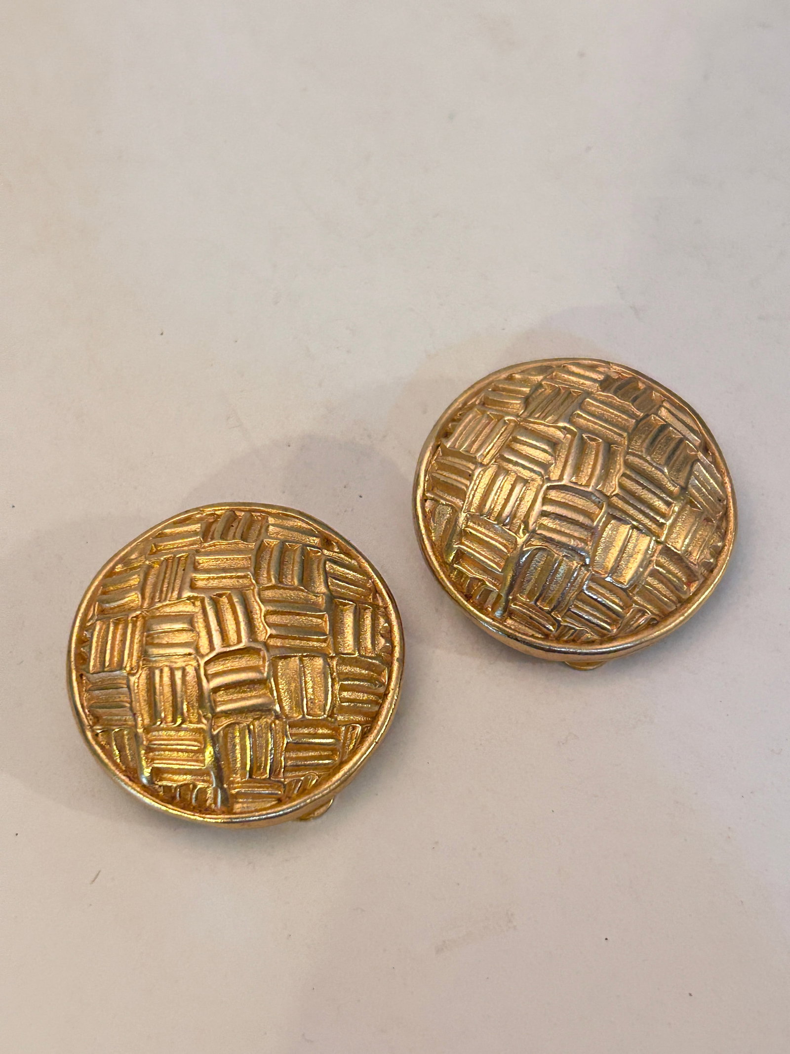 Vintage large Gold Tone Earrings (1 of 4)
