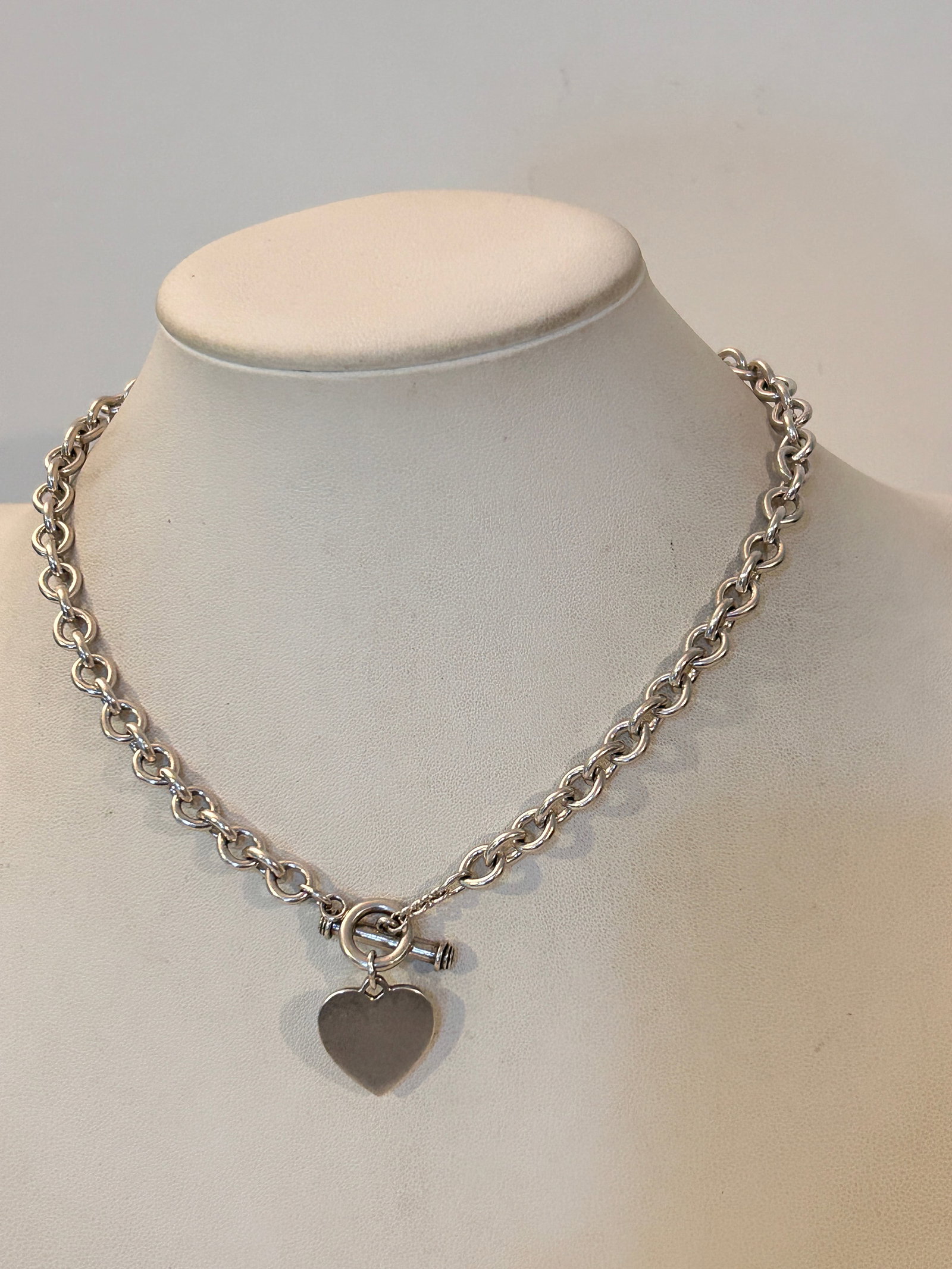 Beautiful Designer Sterling Silver Heart Tag Toggle Chain Necklace Heavy 17.5" 49 grams: Beautiful Designer Sterling Silver Heart Tag Toggle Chain Necklace Heavy 17.5" 49 grams Please view all photos as they are part of the description and condition of this Item, Feel free to contact me w
