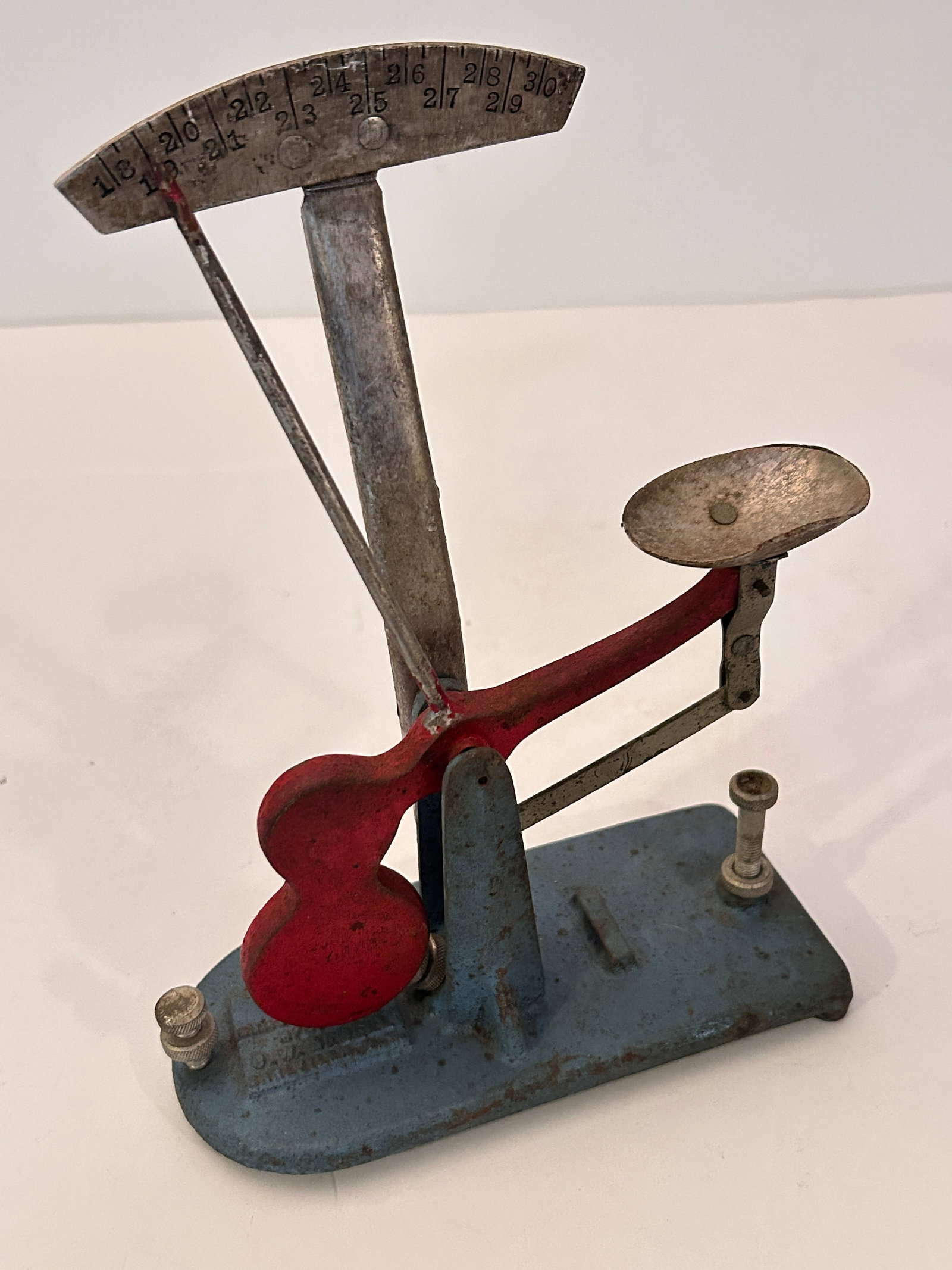 Antique Cast Iron Zenith Earlville, NY Egg Grader ORIGINAL PAINT patina: Antique Cast Iron Zenith Earlville, NY Egg Grader ORIGINAL PAINT patina Please view all photos as they are part of the description and condition of this Item, Feel free to contact me with questions or