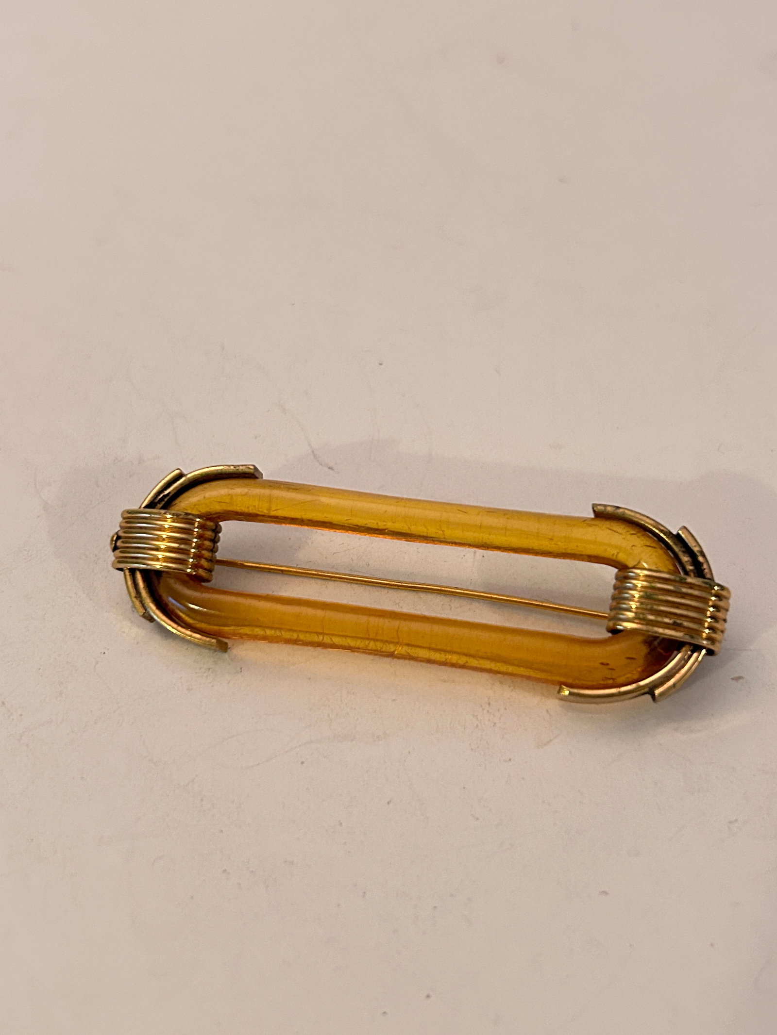 Vintage Bakelite Goldtone Brooch Art Deco period (1 of 4)