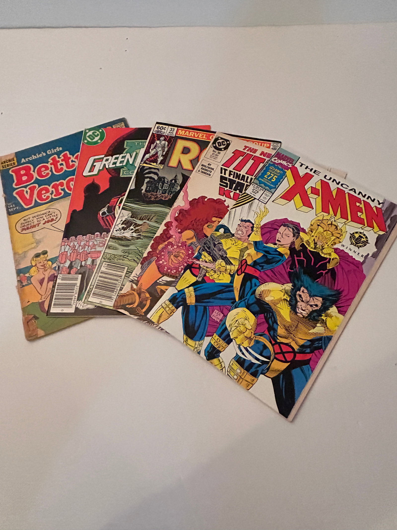 Vintage Lot Of 5 Comic Books (1 of 12)