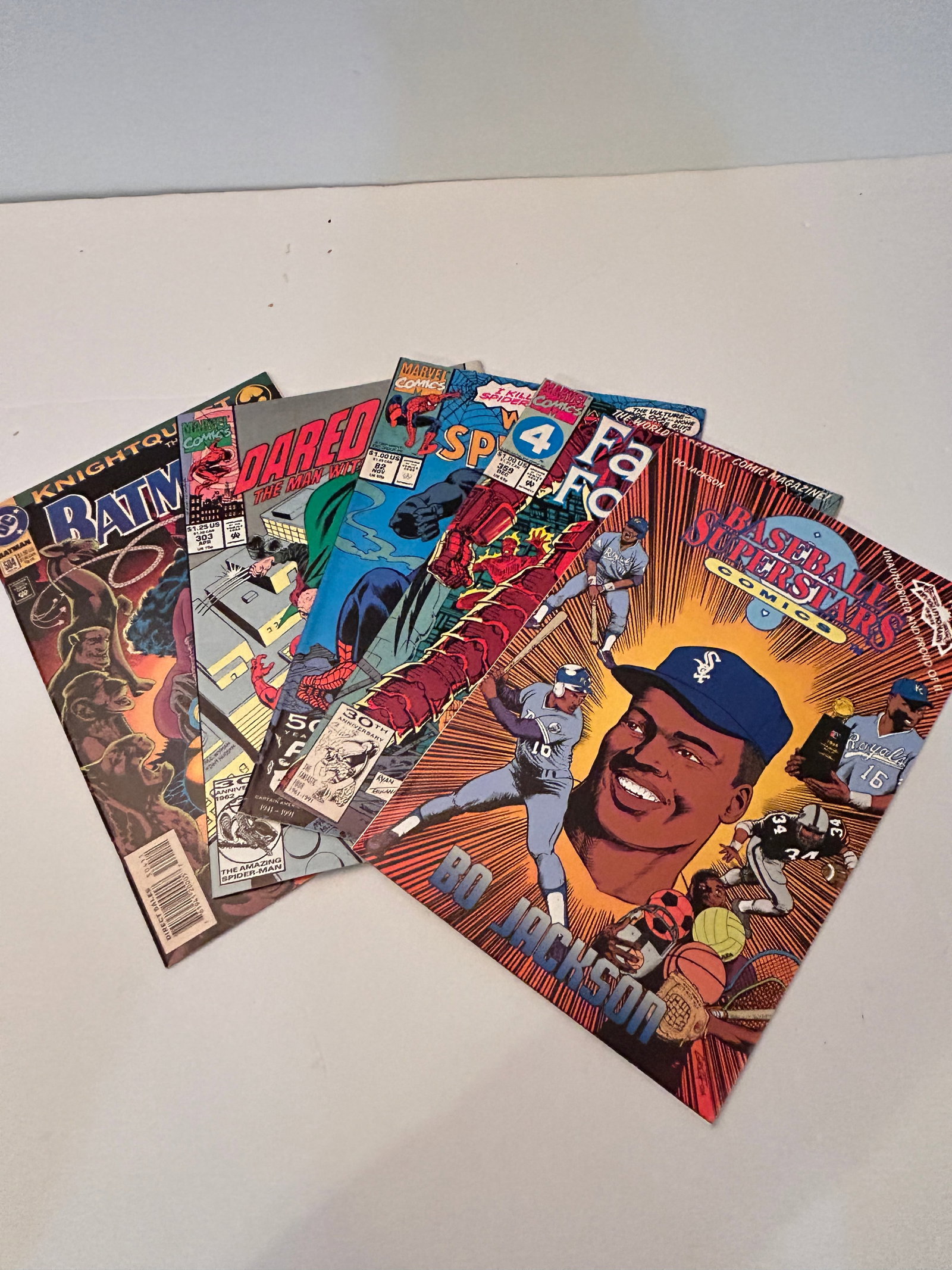 Vintage Lot Of 5 Comic Books (1 of 12)