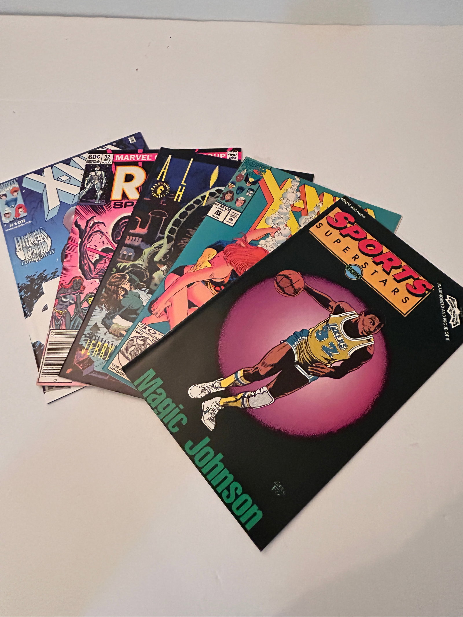 Vintage Lot Of 5 Comic Books (1 of 11)