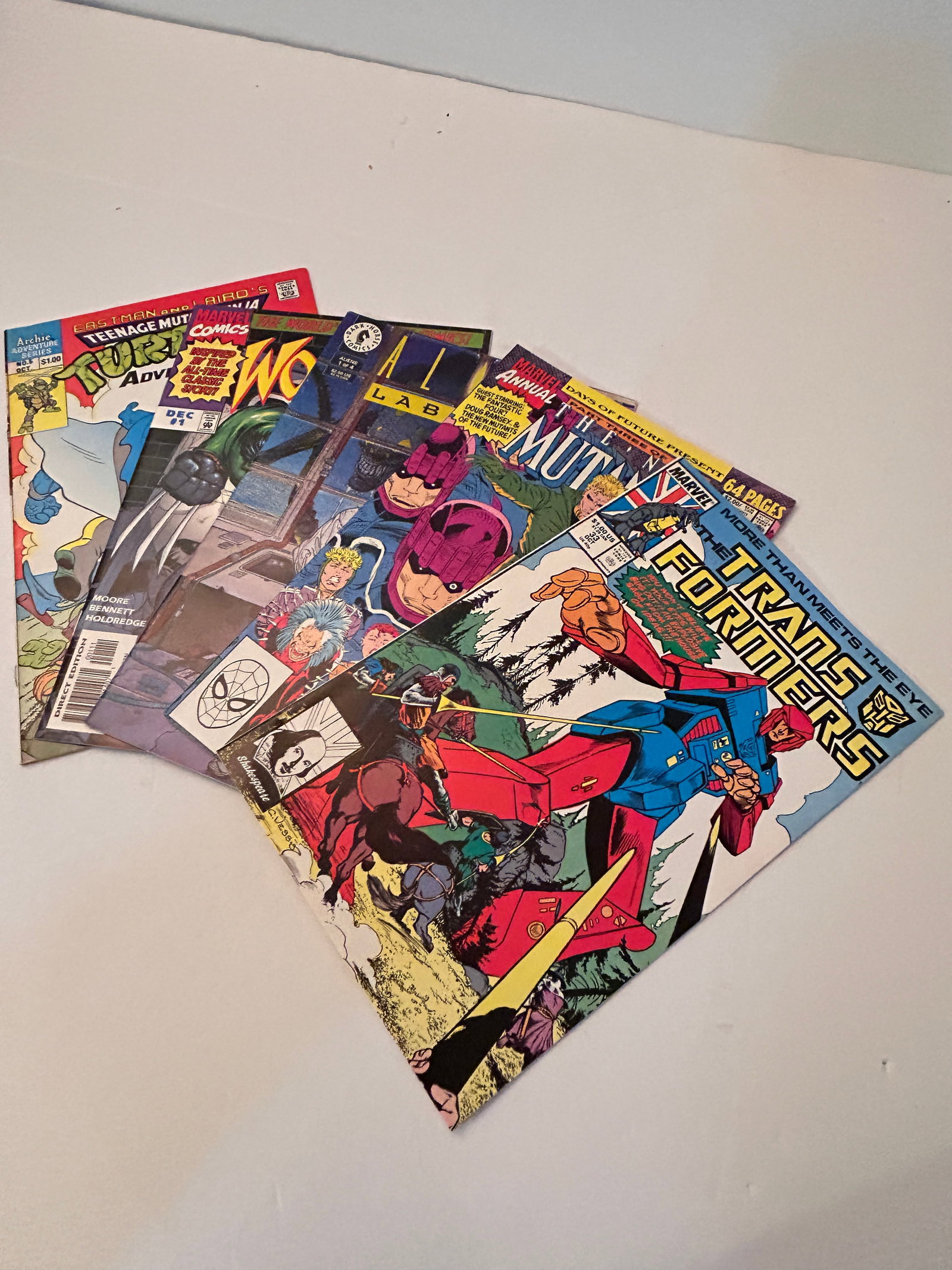 Vintage Lot Of 5 Comic Books (1 of 12)