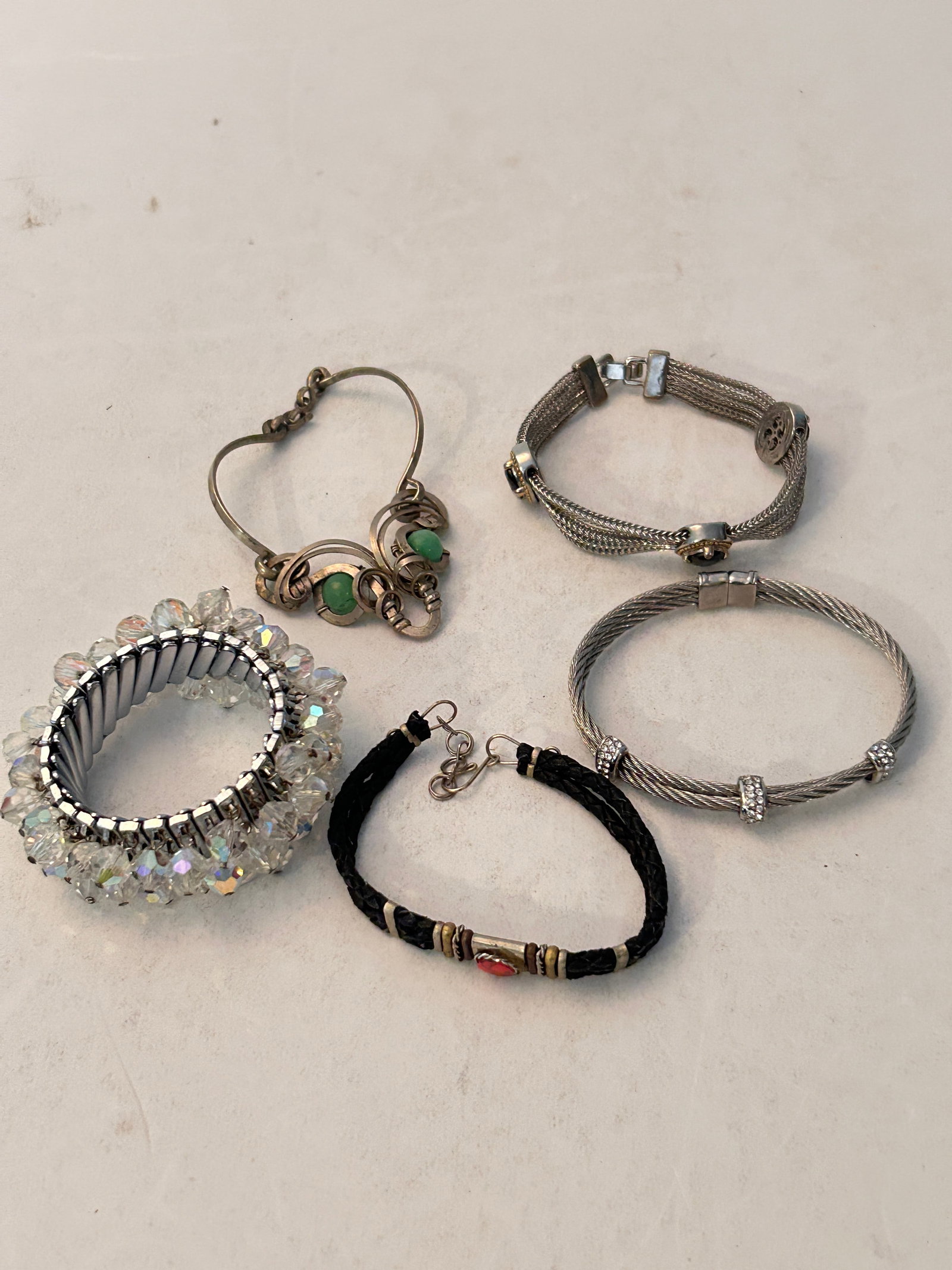 Vintage Lot Of 5 Bracelets (1 of 4)