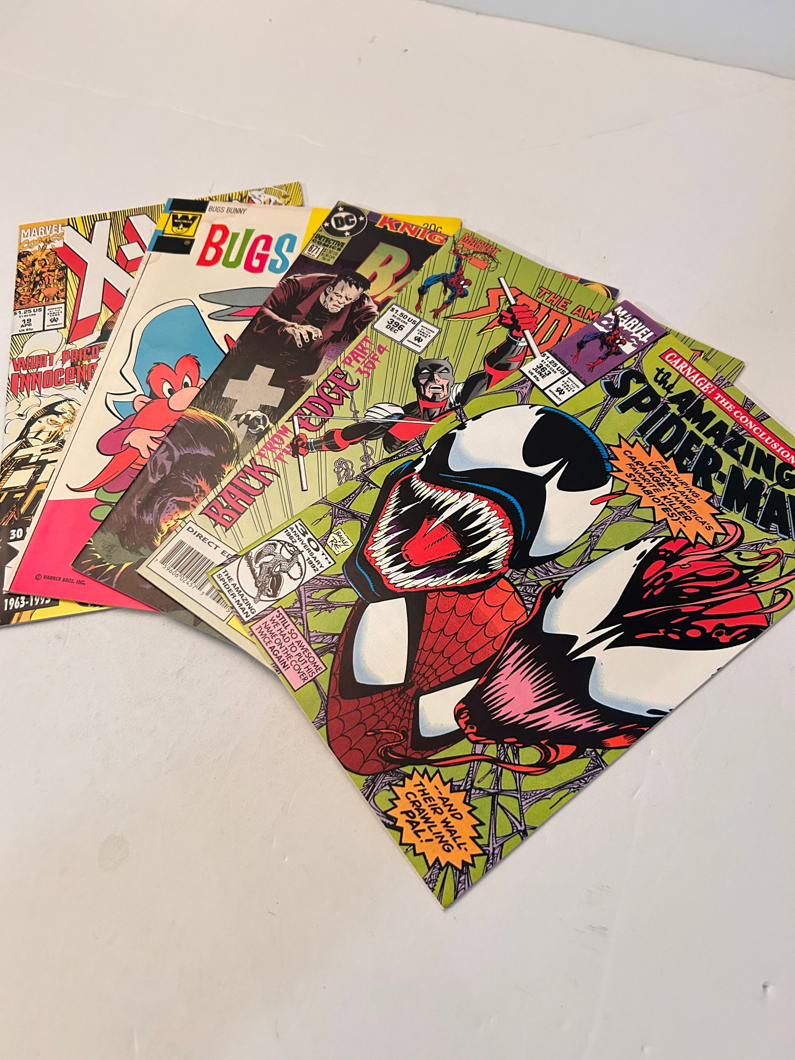 Vintage Lot Of 5 Comics: Vintage Lot Of 5 Comics Please view all photos as they are part of the description and condition of this Item, Feel free to contact me with questions or picture requests! Used Item AS IS