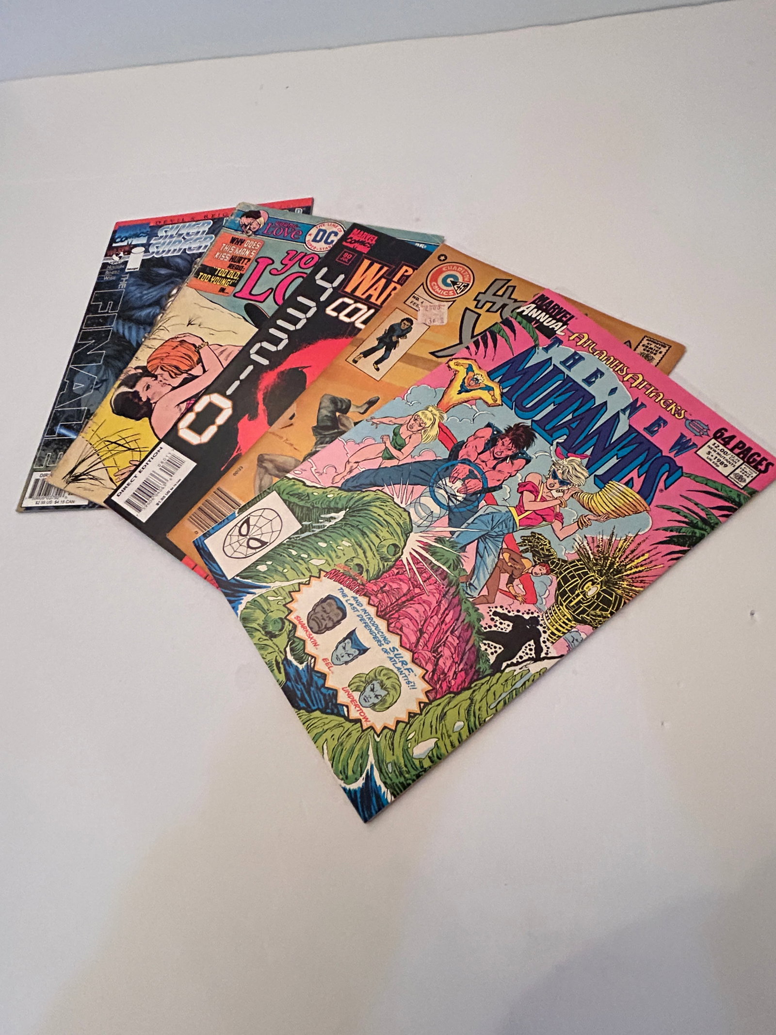 Vintage Lot Of 5 Comic Books: Vintage Lot Of 5 Comic Books Please view all photos as they are part of the description and condition of this Item, Feel free to contact me with questions or picture requests! Used Item AS IS