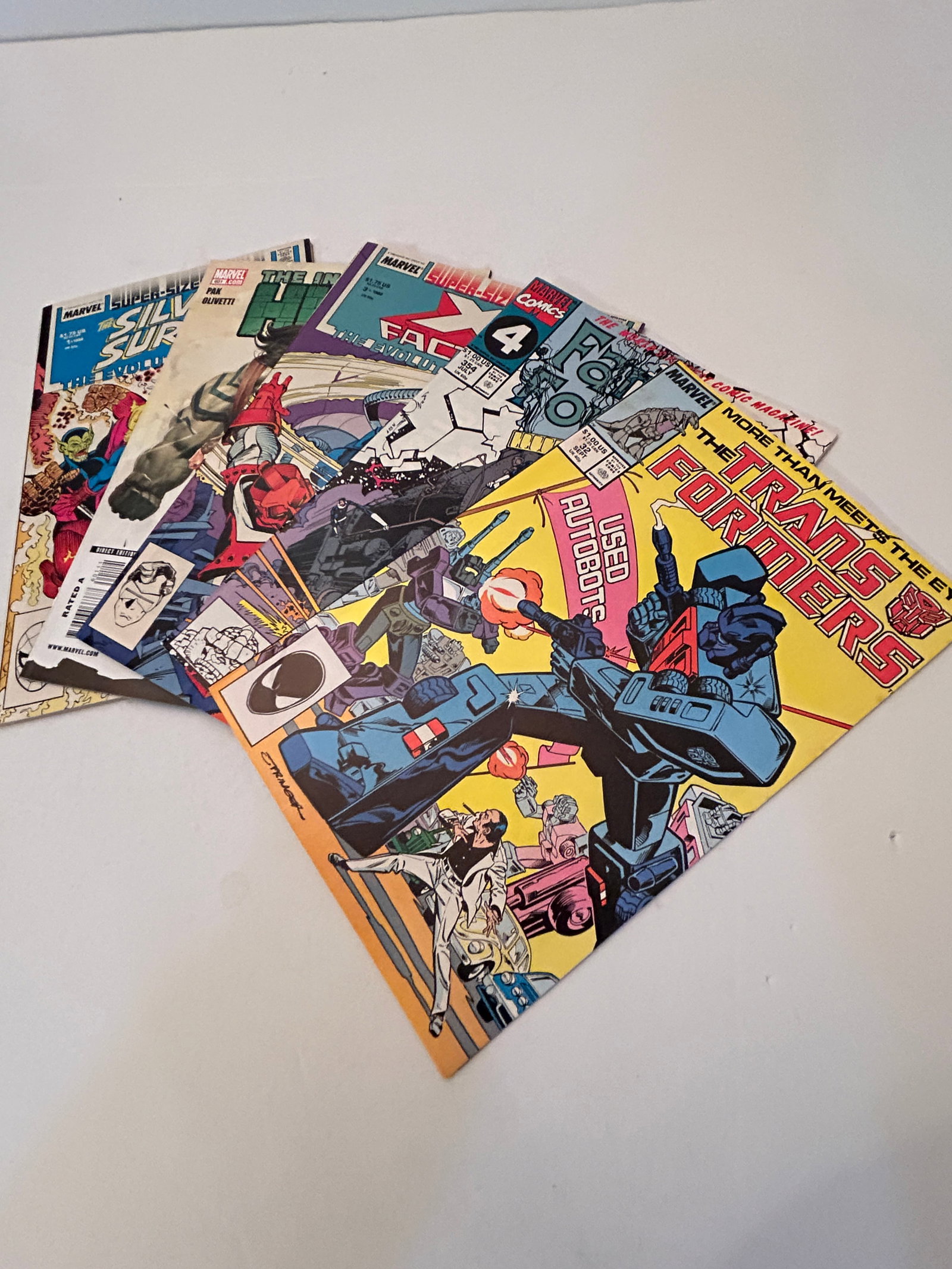 Vintage Lot Of 5 Comic Books: Vintage Lot Of 5 Comic Books Please view all photos as they are part of the description and condition of this Item, Feel free to contact me with questions or picture requests! Used Item AS IS