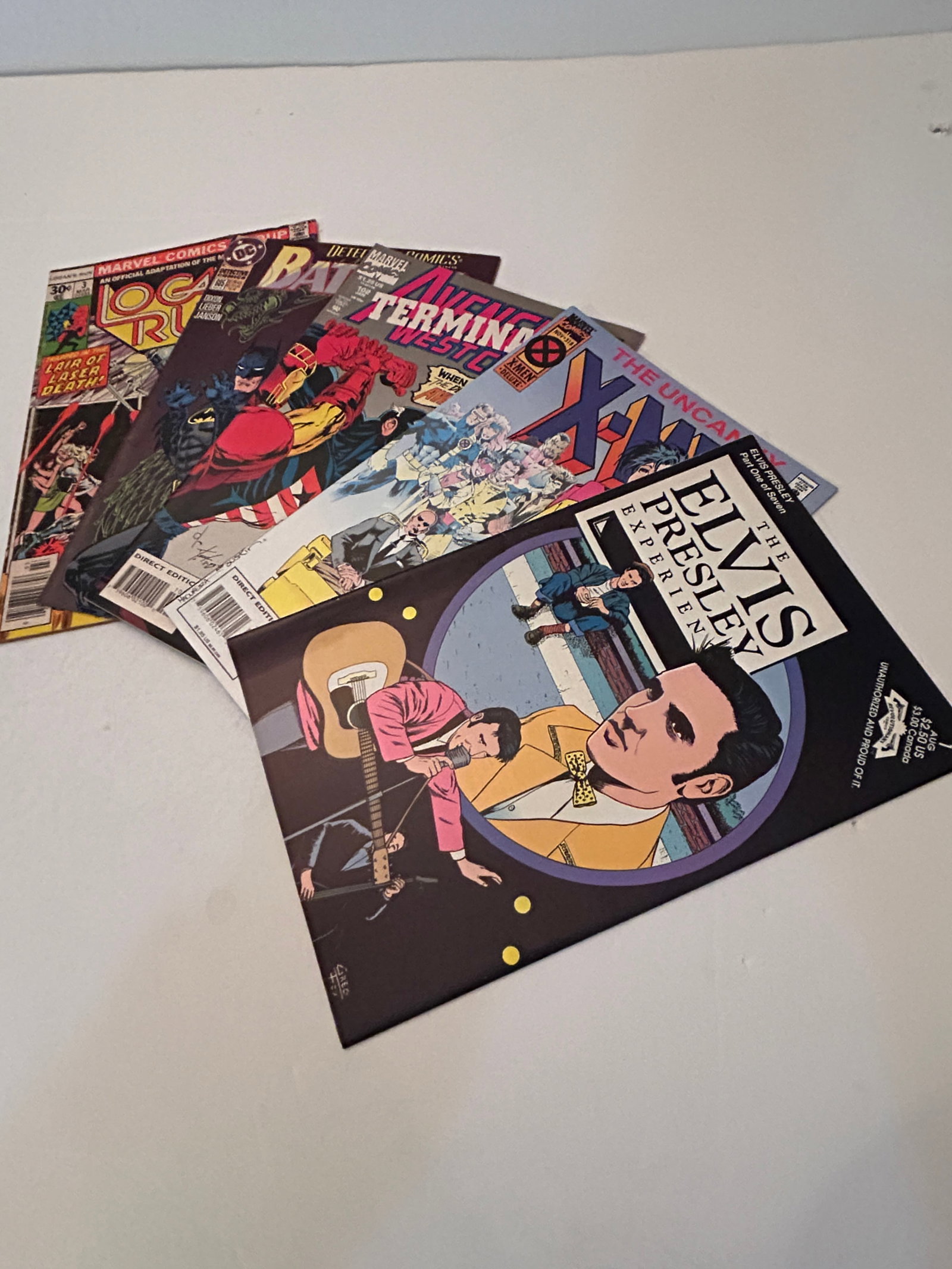 Vintage Lot Of 5 Comic Books: Vintage Lot Of 5 Comic Books Please view all photos as they are part of the description and condition of this Item, Feel free to contact me with questions or picture requests! Used Item AS IS