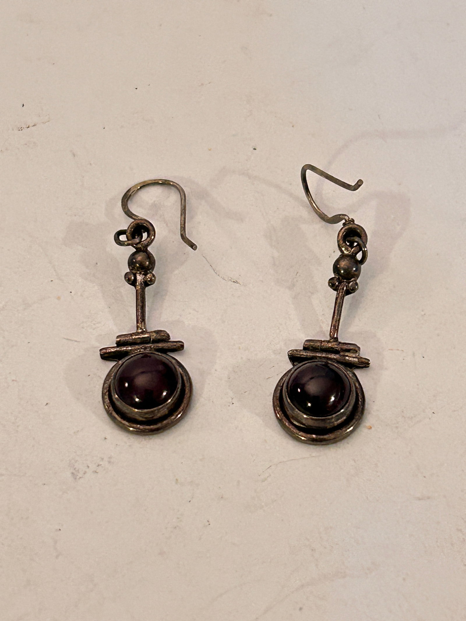 Vintage Sterling Silver Earrings: Vintage Sterling Silver Earrings Please view all photos as they are part of the description and condition of this Item, Feel free to contact me with questions or picture requests! Used Item AS IS