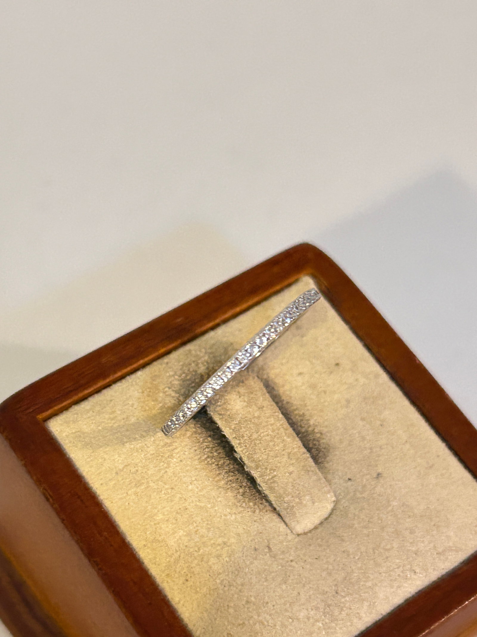 Vintage Sterling Silver CZ Ring Sz 10: Vintage Sterling Silver CZ Ring Sz 10 Please view all photos as they are part of the description and condition of this Item, Feel free to contact me with questions or picture requests! Used Item AS IS