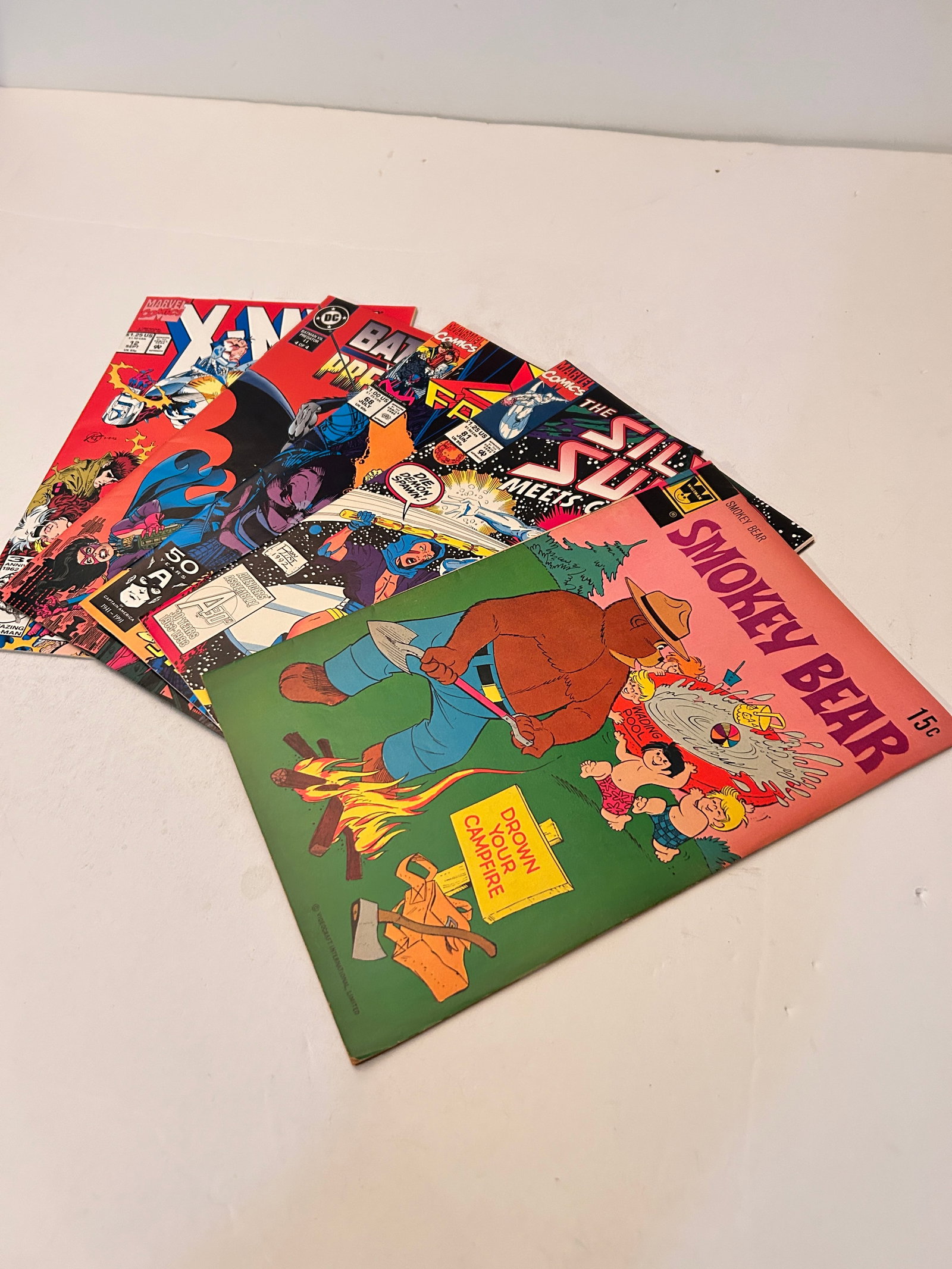 Vintage Lot of 5 Comic Books (1 of 11)