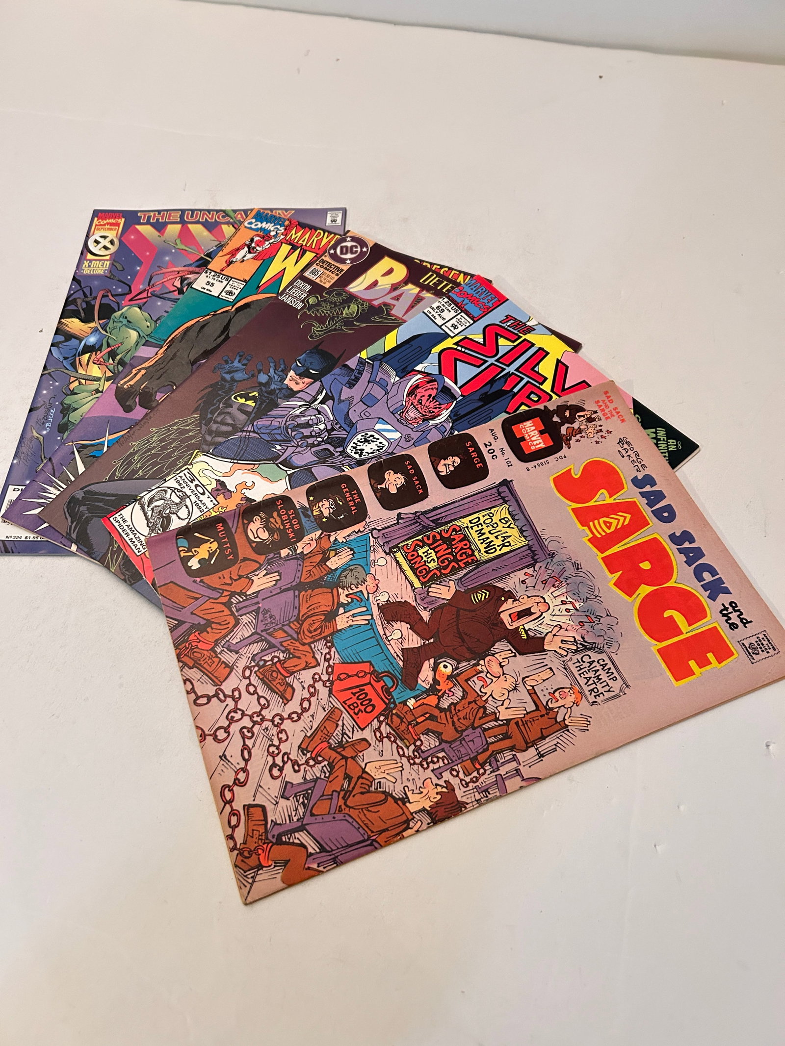 Vintage Lot of 5 Comic Books (1 of 11)