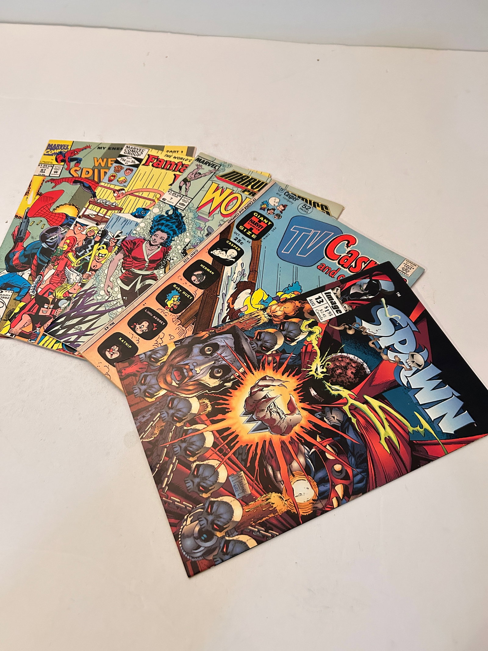 Vintage Lot of 5 Comic Books (1 of 11)