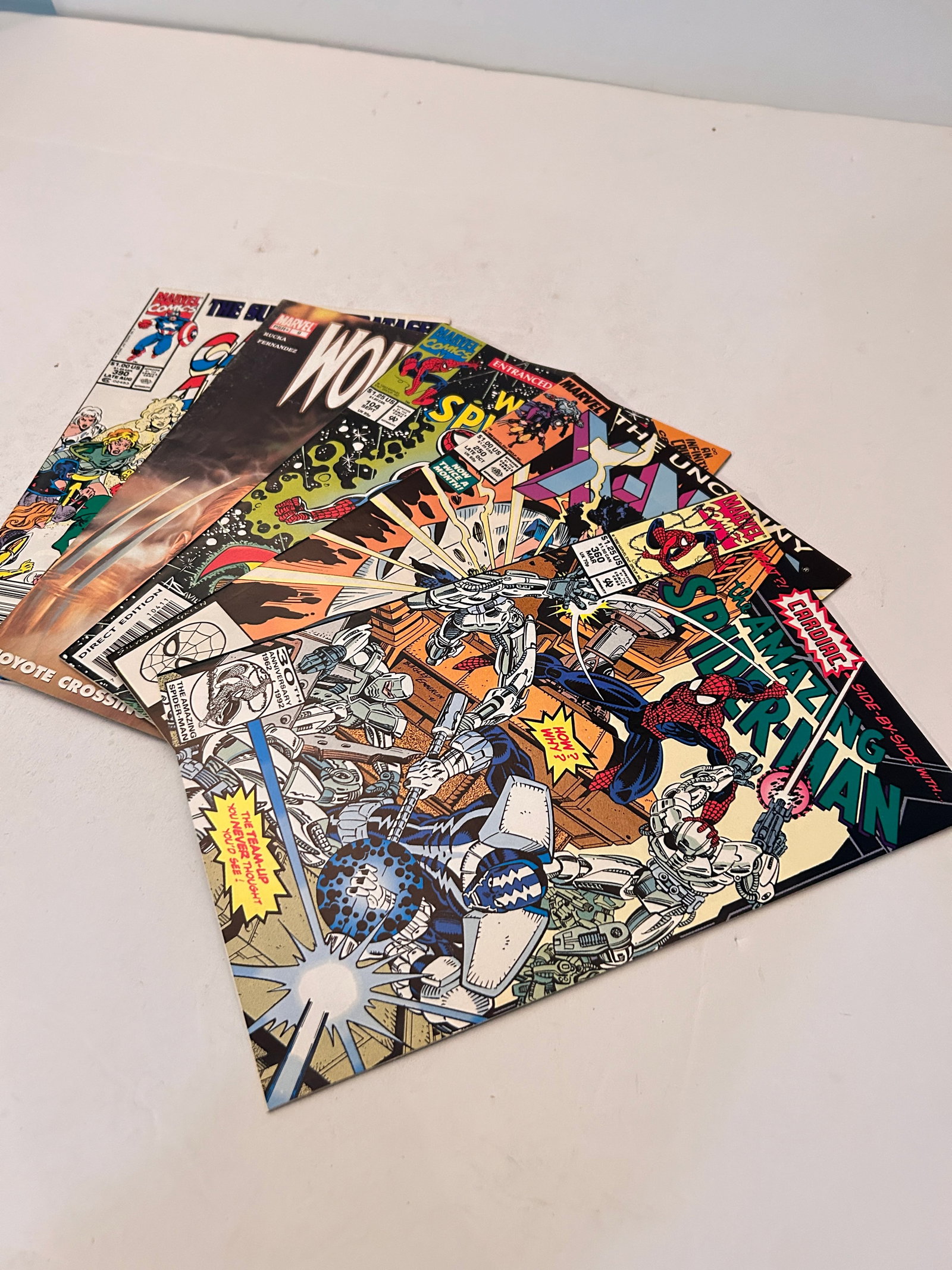 Vintage Lot of 5 Comic Books: Vintage Lot of 5 Comic Books Please view all photos as they are part of the description and condition of this Item, Feel free to contact me with questions or picture requests! Used Item AS IS