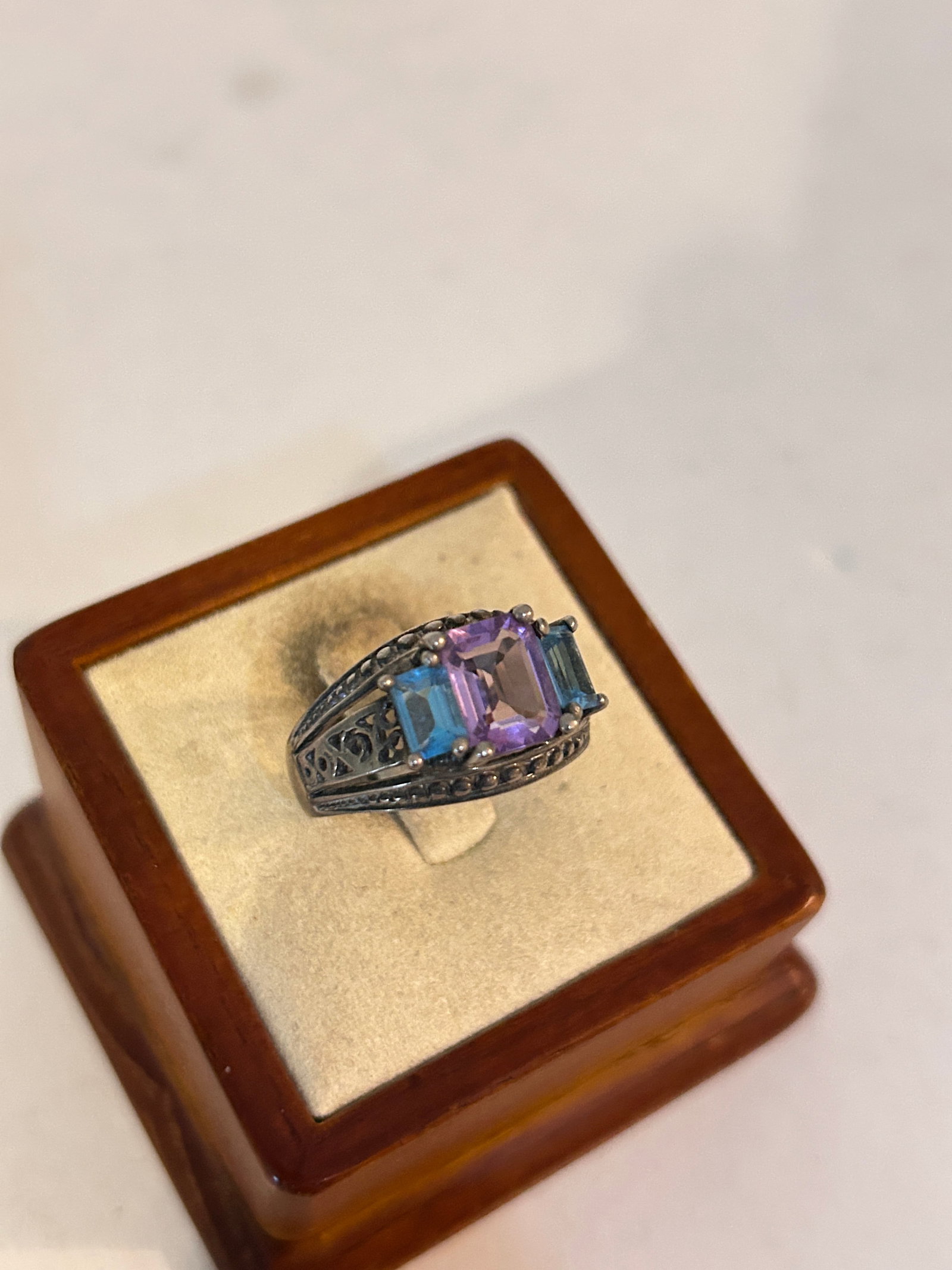 Vintage Sterling Silver Amethyst Sapphire Tested Ring Sz 10 6 Grams: Vintage Sterling Silver Amethyst Sapphire Tested Ring Sz 10 6 Grams Please view all photos as they are part of the description and condition of this Item, Feel free to contact me with questions or pic