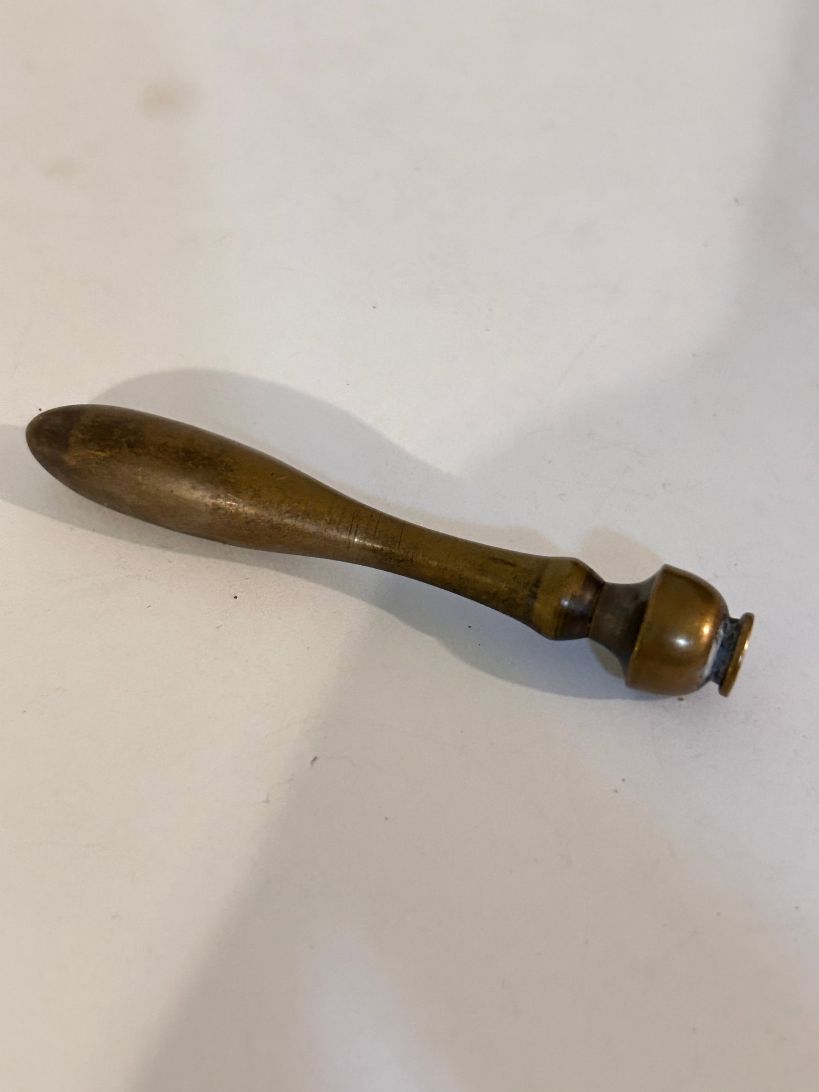 Vintage Brass Pestle marked In Italy Mortar: Vintage Brass Pestle marked In Italy Mortar Please view all photos as they are part of the description and condition of this Item, Feel free to contact me with questions or picture requests! Used Item