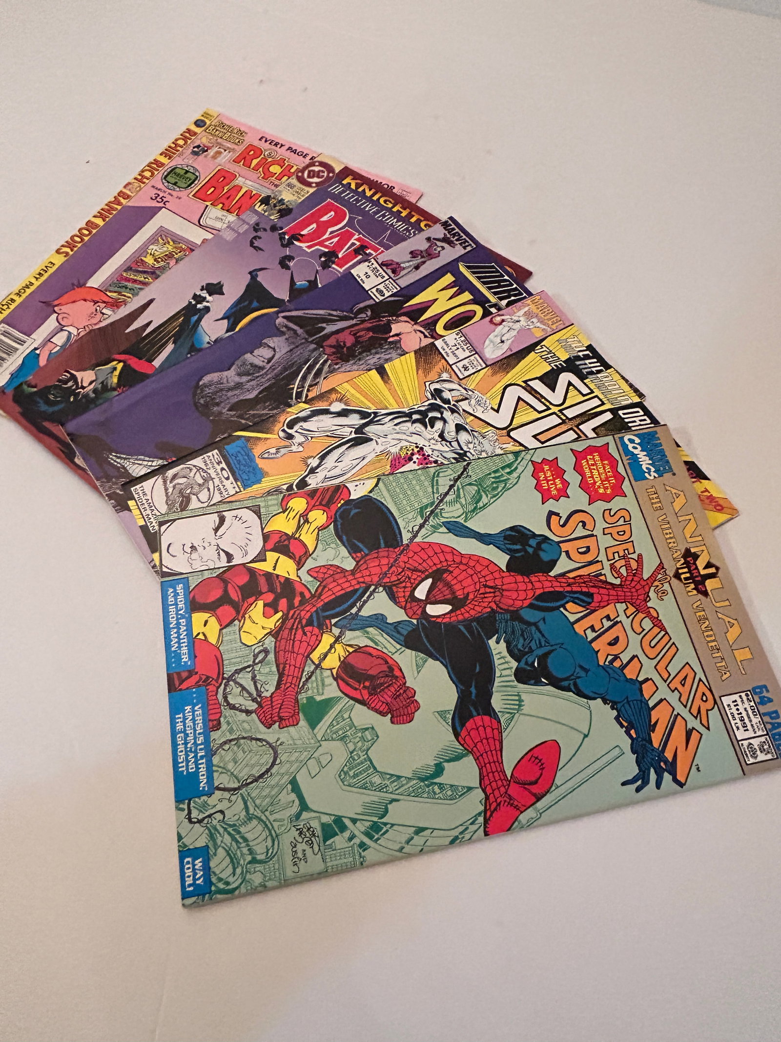 Vintage Lot of 5 Comic Books (1 of 12)