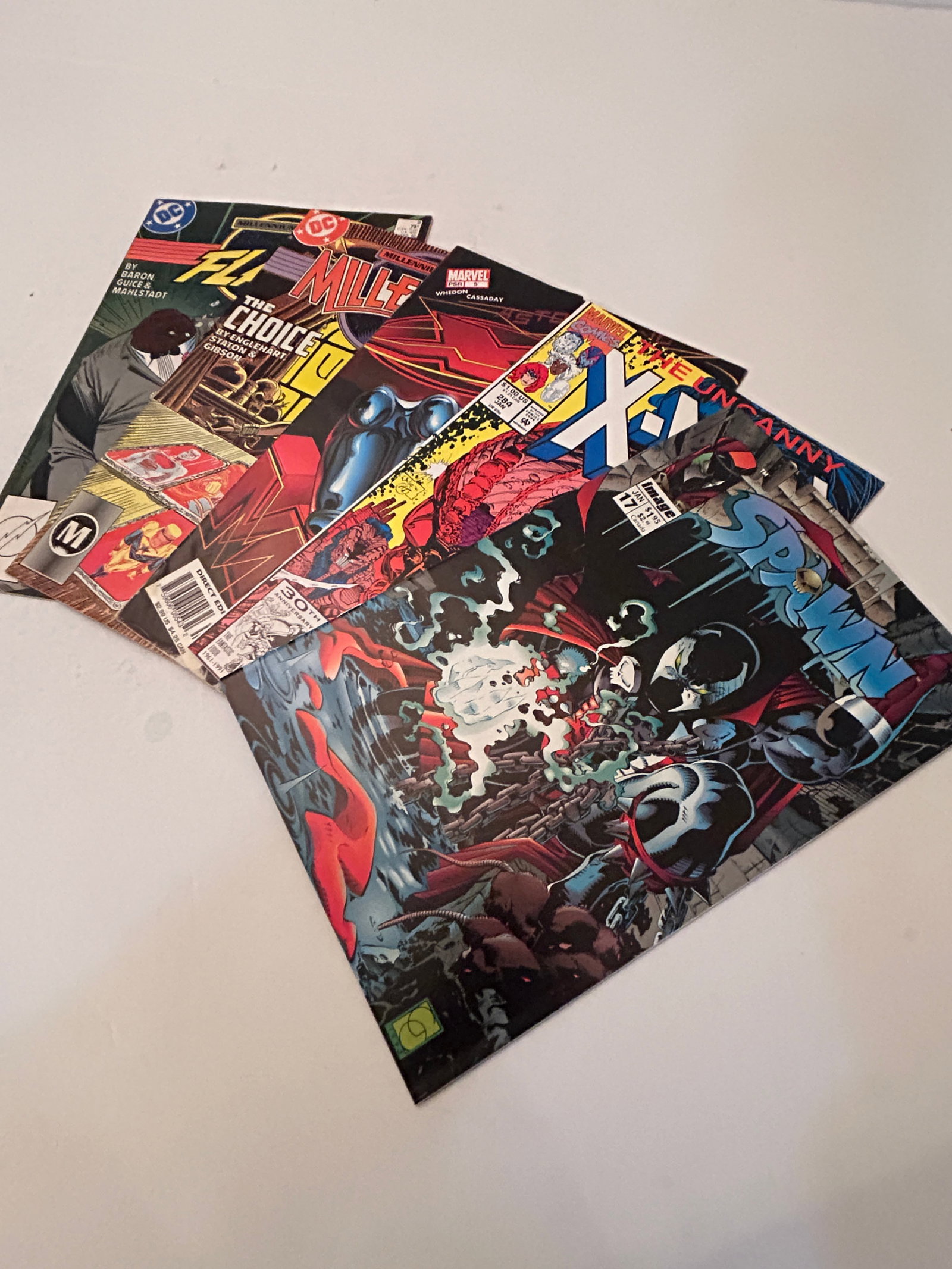 Vintage Lot of 5 Comic Books (1 of 12)