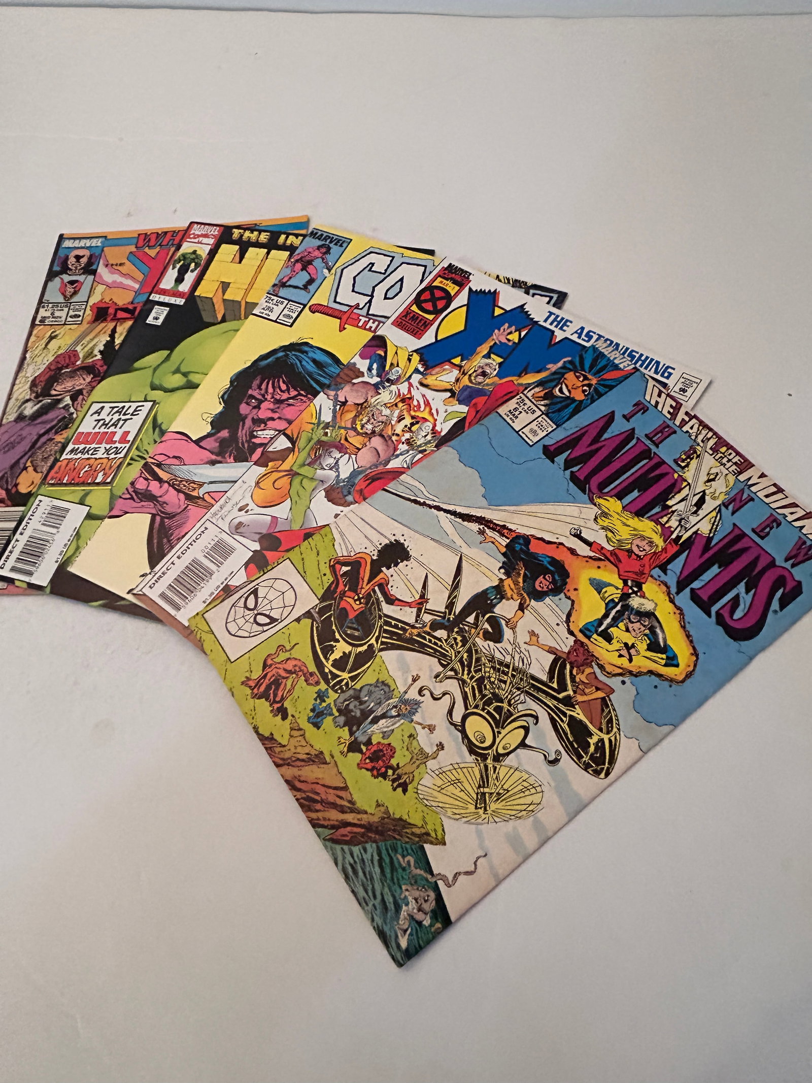 Vintage Lot of 5 Comic Books: Vintage Lot of 5 Comic Books Please view all photos as they are part of the description and condition of this Item, Feel free to contact me with questions or picture requests! Used Item AS IS