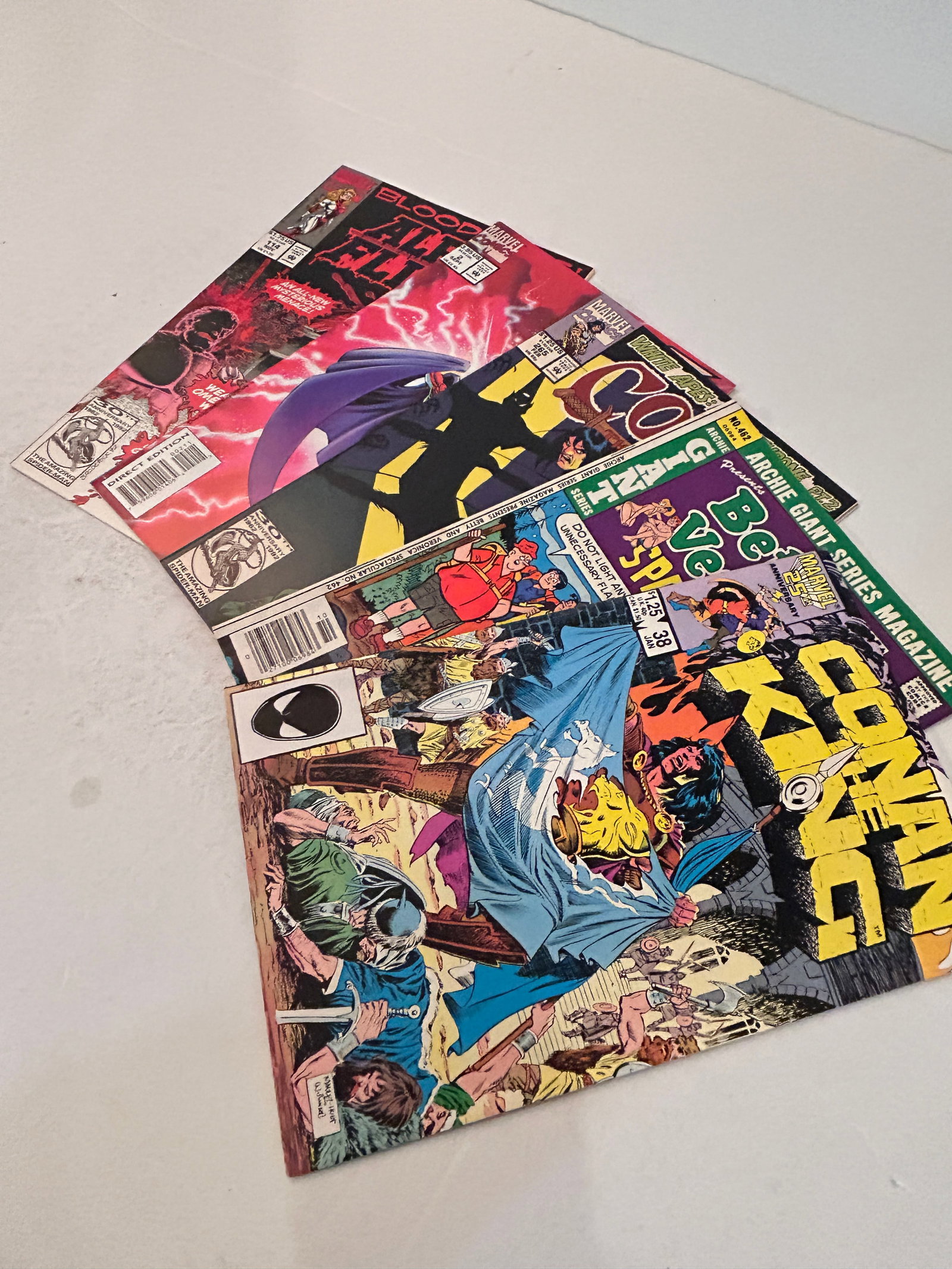 Vintage Lot of 5 Comic Books (1 of 12)