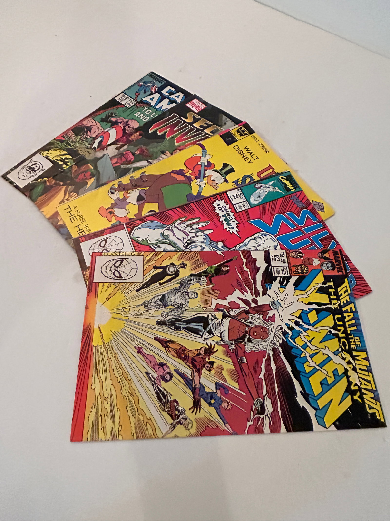 Vintage Lot of 5 Comic Books (1 of 12)