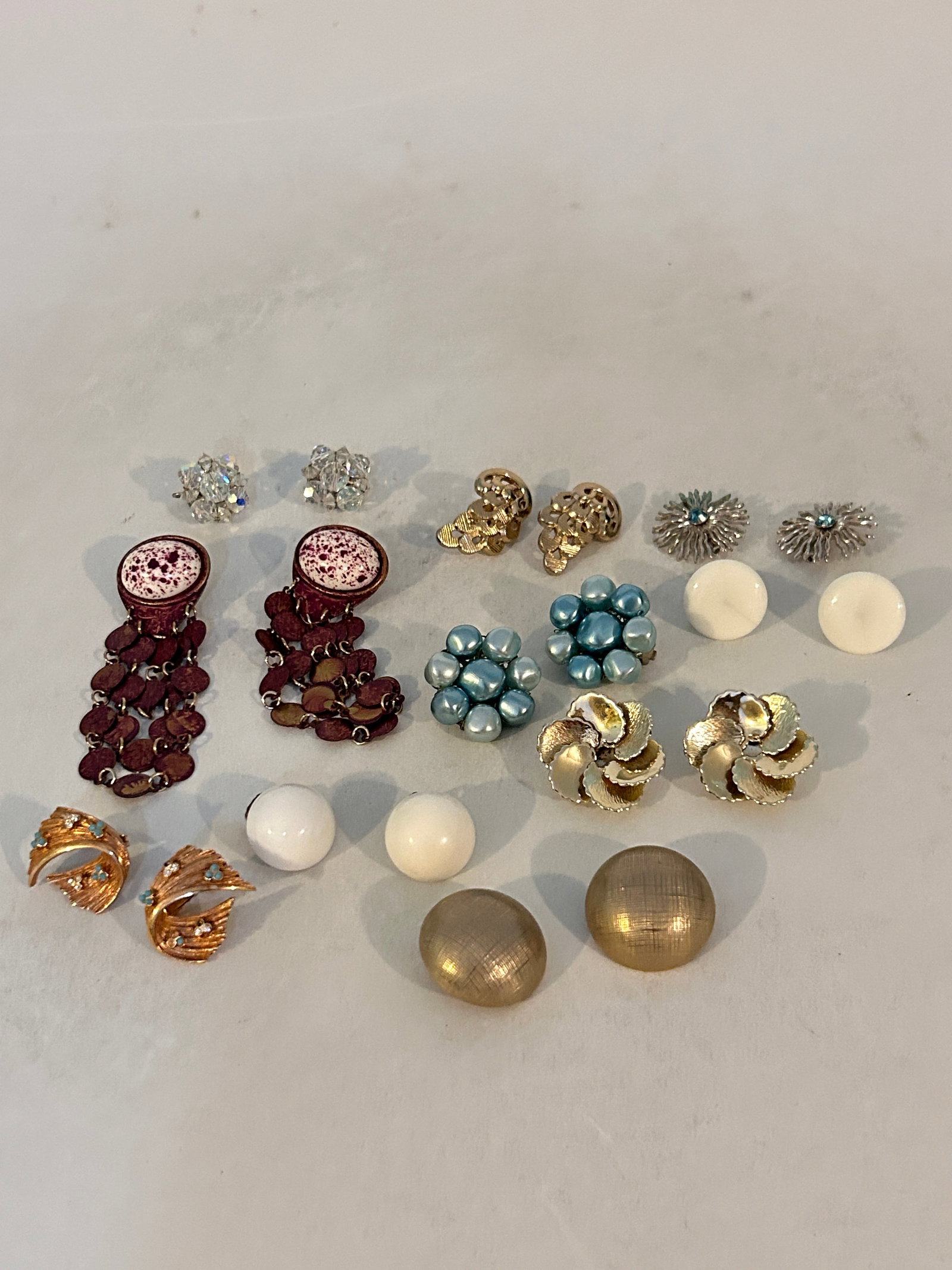 Vintage Lot of 10 Earrings (1 of 4)