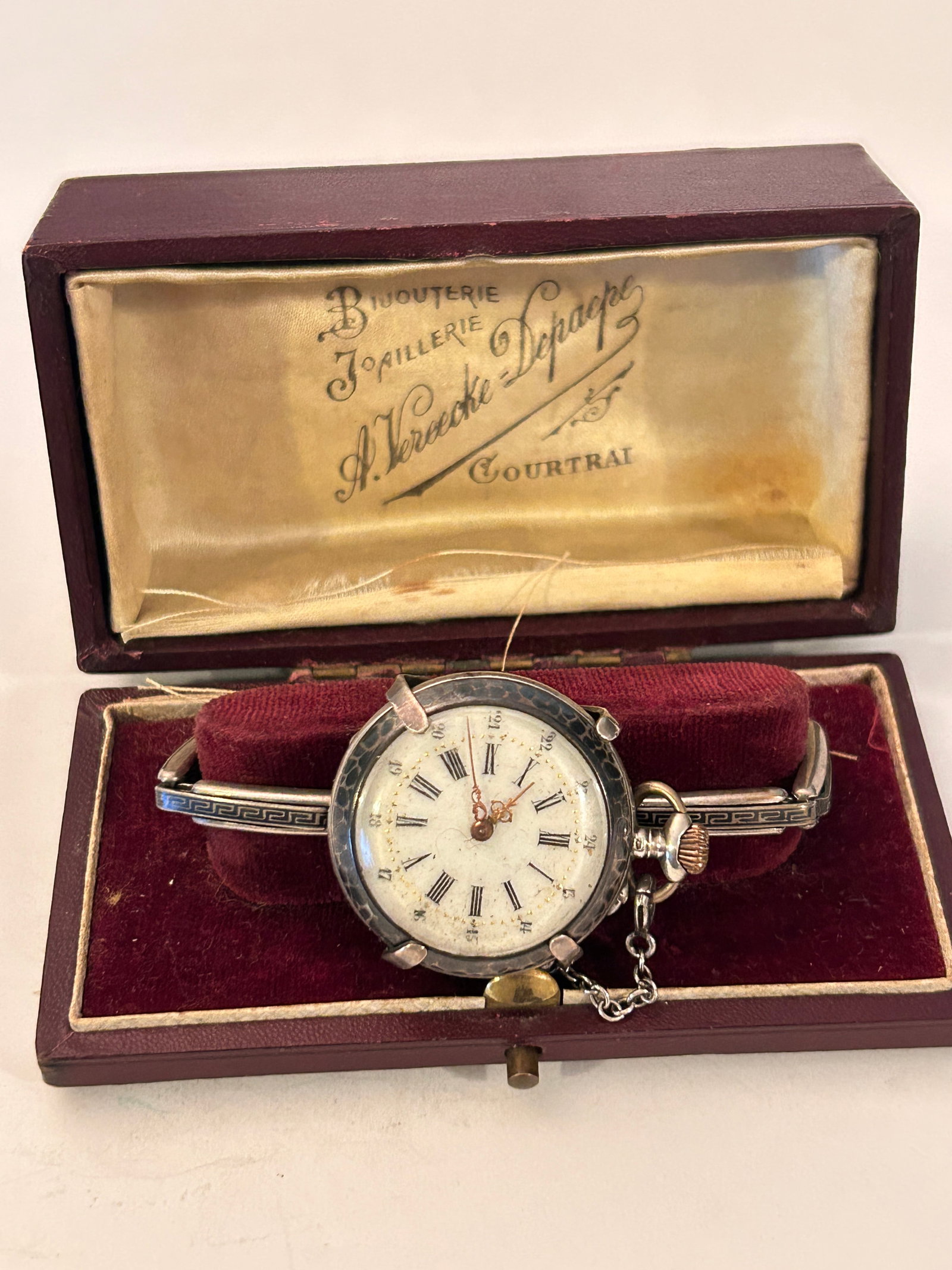 Antique Pre-WWII Remontoir Cylindre 10 Rubis 800 Silver Rare Pocket & Whrist Watch working: Antique Pre-WWII Remontoir Cylindre 10 Rubis 800 Silver Rare Pocket & Whrist Watch working Please view all photos as they are part of the description and condition of this Item, Feel free to contact m