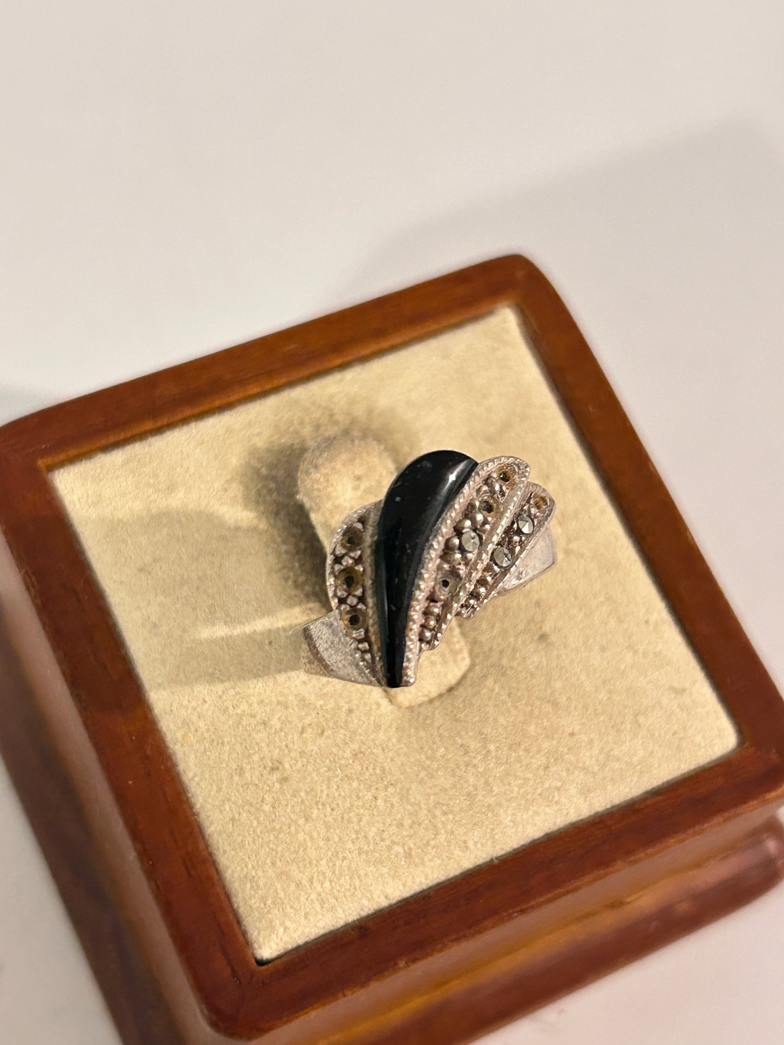 Vintage Sterling Silver marcasite Ring sz 7 missing stones (1 of 5)