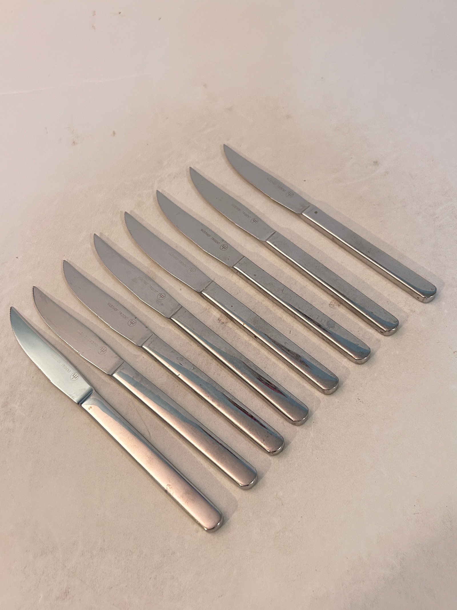 Wusthof Trident Cutlery 8-Piece Stainless Steel Steak Knife Set (1 of 6)